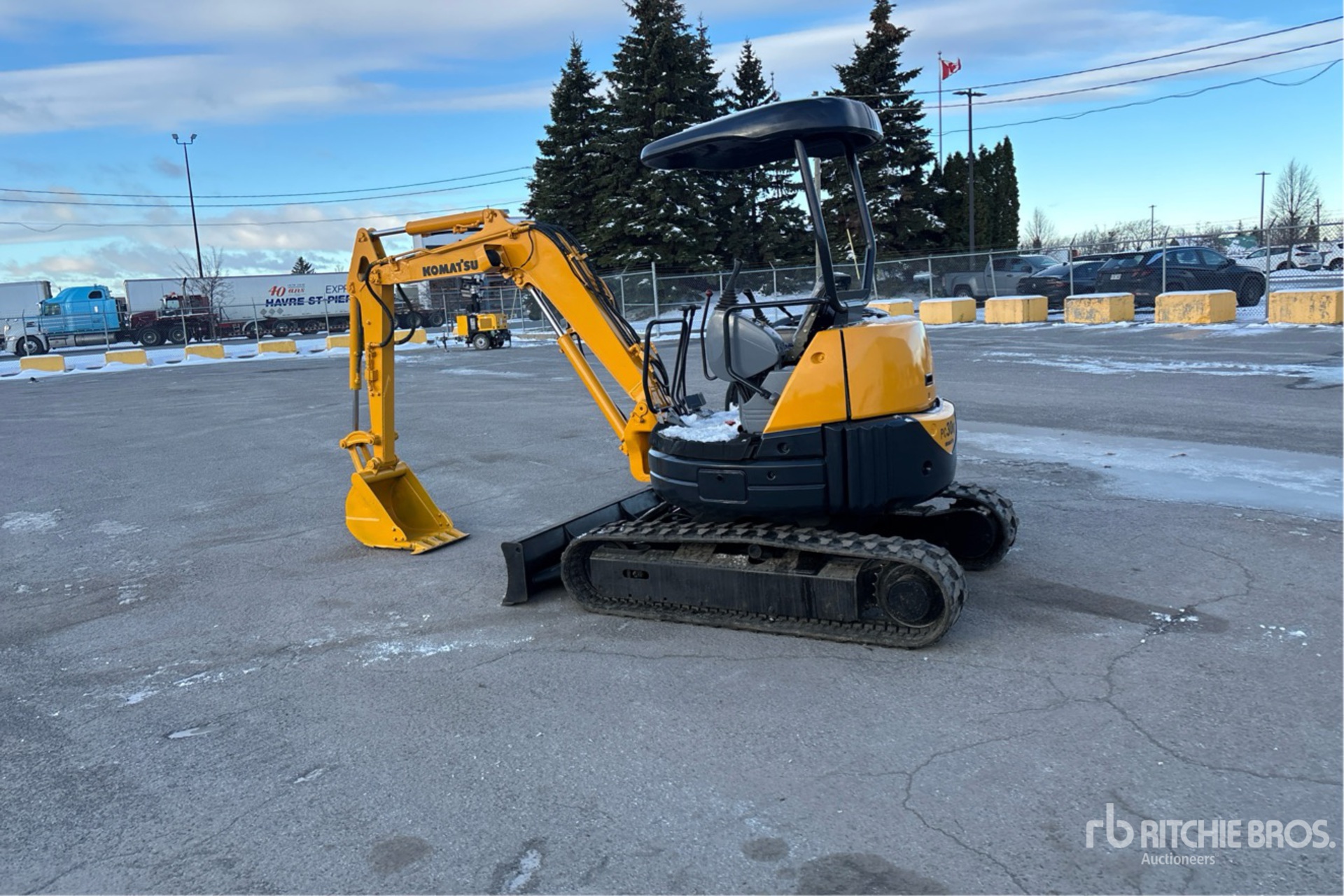 General Appearance with Picture, Left Rear Corner