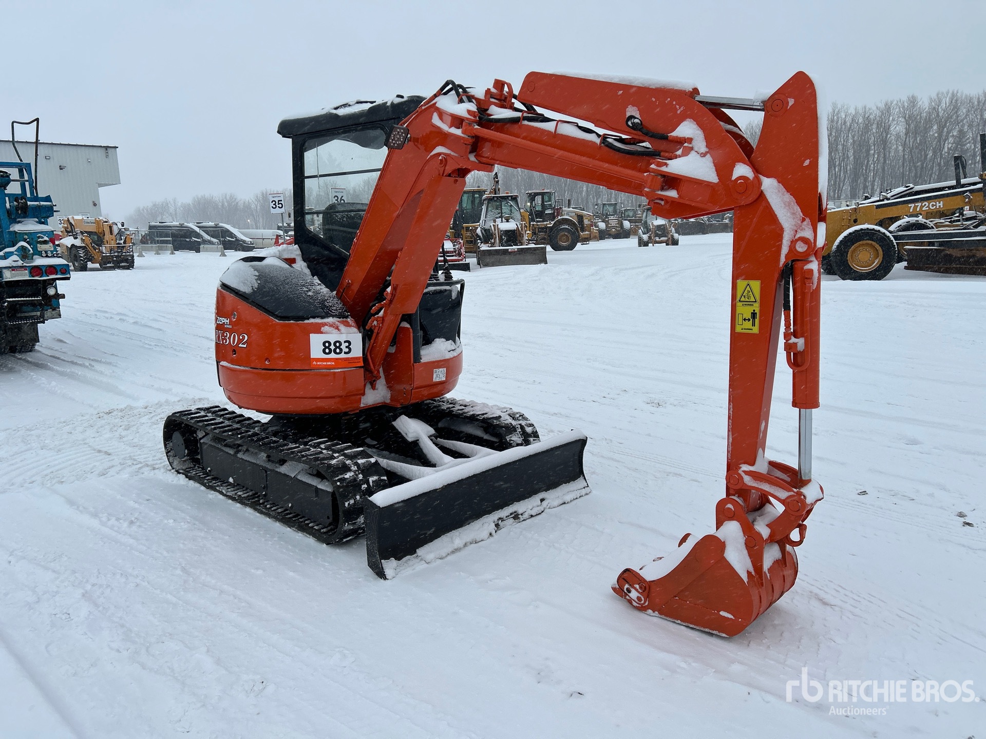 General Appearance with Picture, Right Front Corner