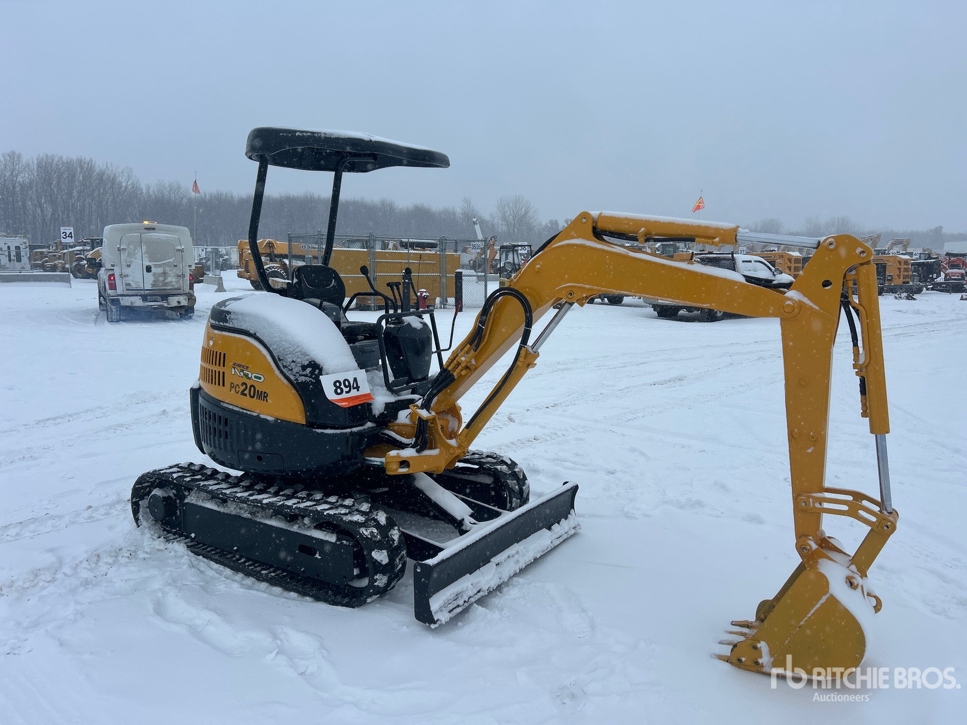 General Appearance with Picture, Right Front Corner