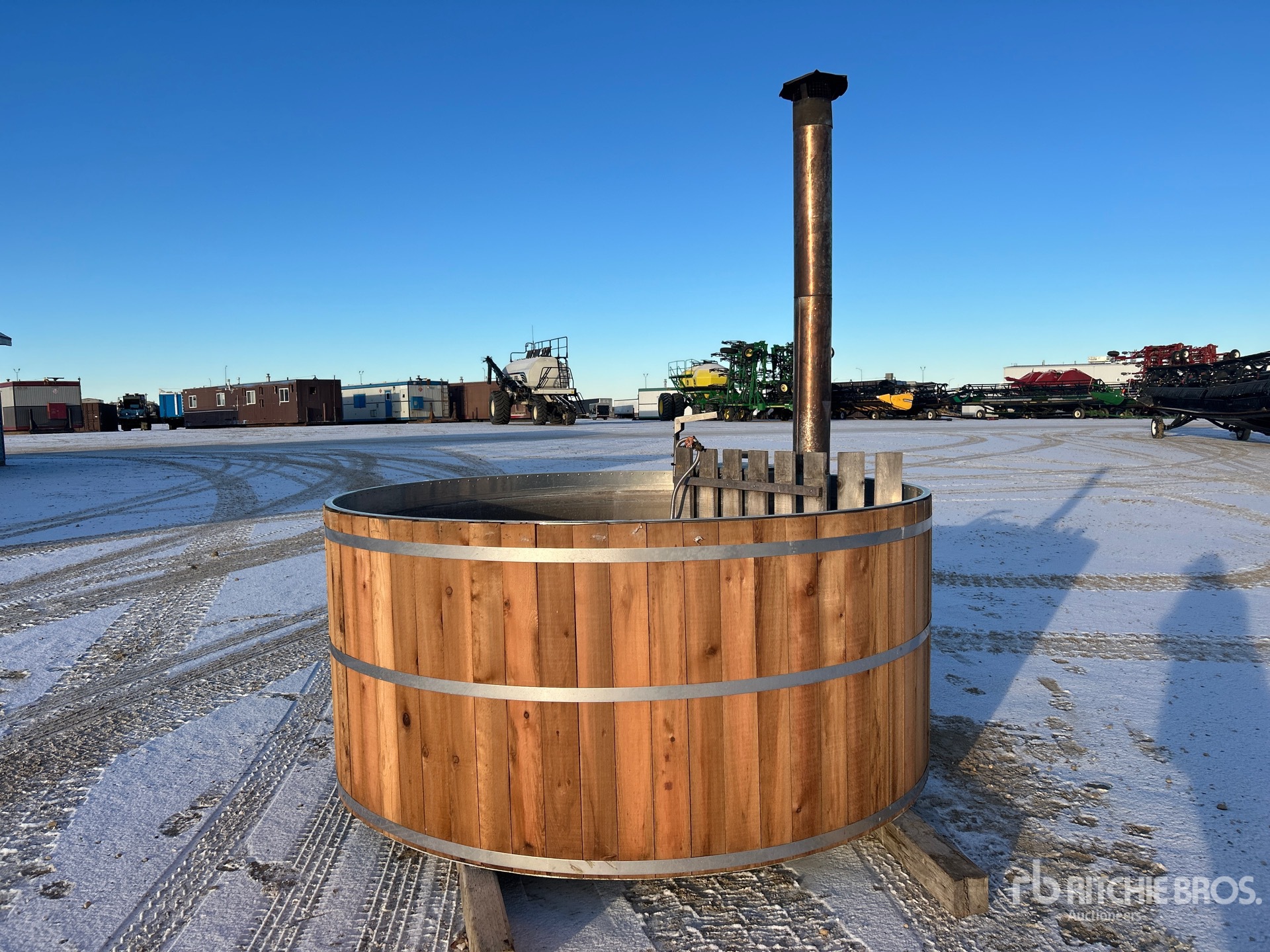 General Appearance with Picture, Right Rear Corner