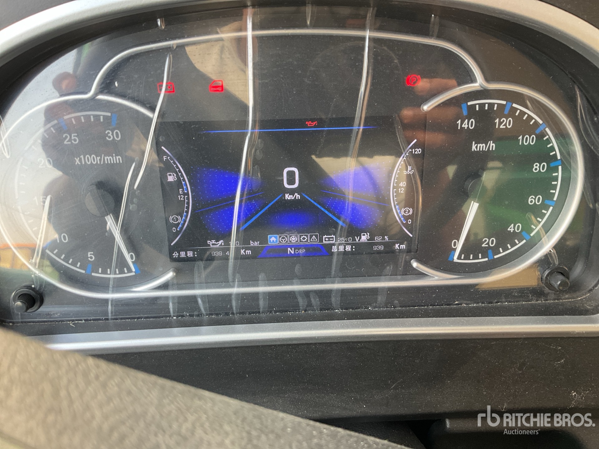 General Appearance with Hour Meter / Odometer