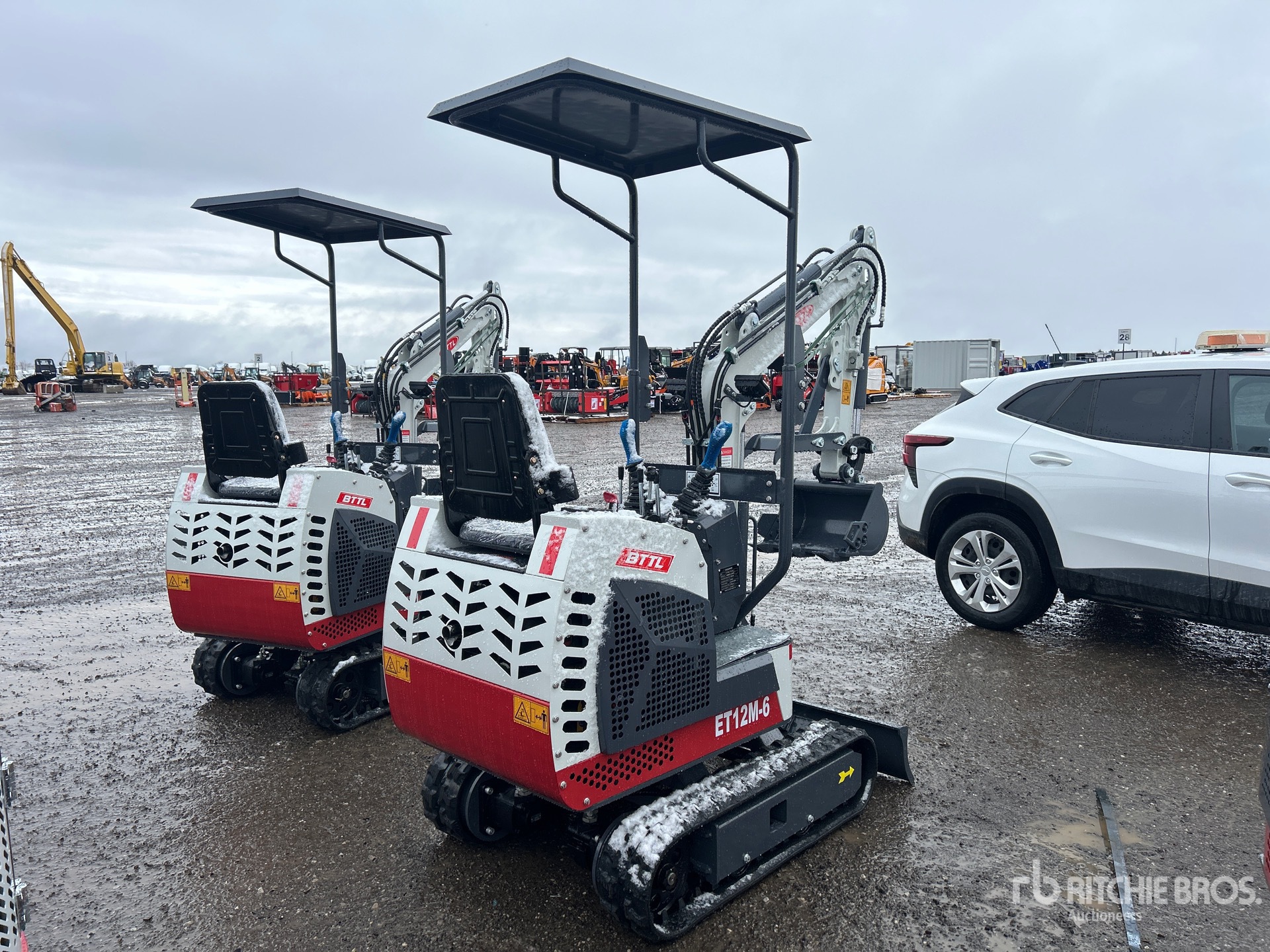 General Appearance with Foto, angolo anteriore sinistro