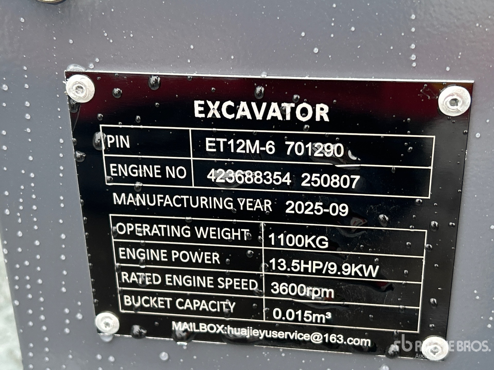 General Appearance with Numero seriale/numero d’identificazione del veicolo (VIN)