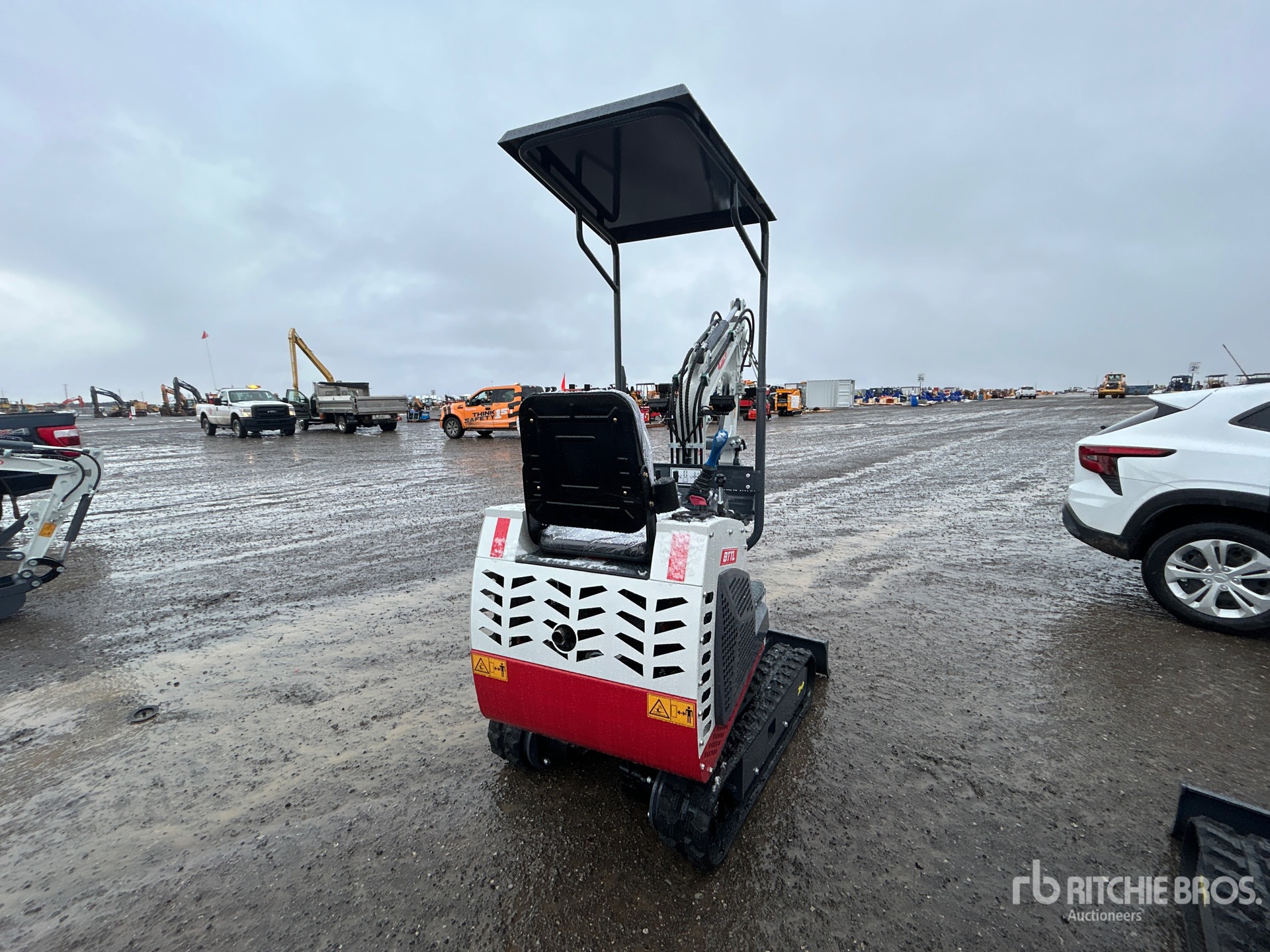 General Appearance with Foto, angolo anteriore sinistro