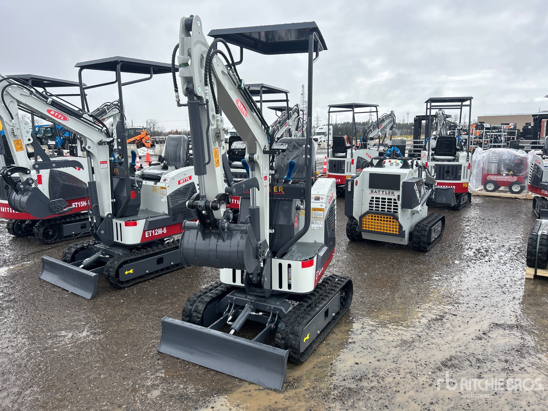 General Appearance with Foto, angolo anteriore sinistro