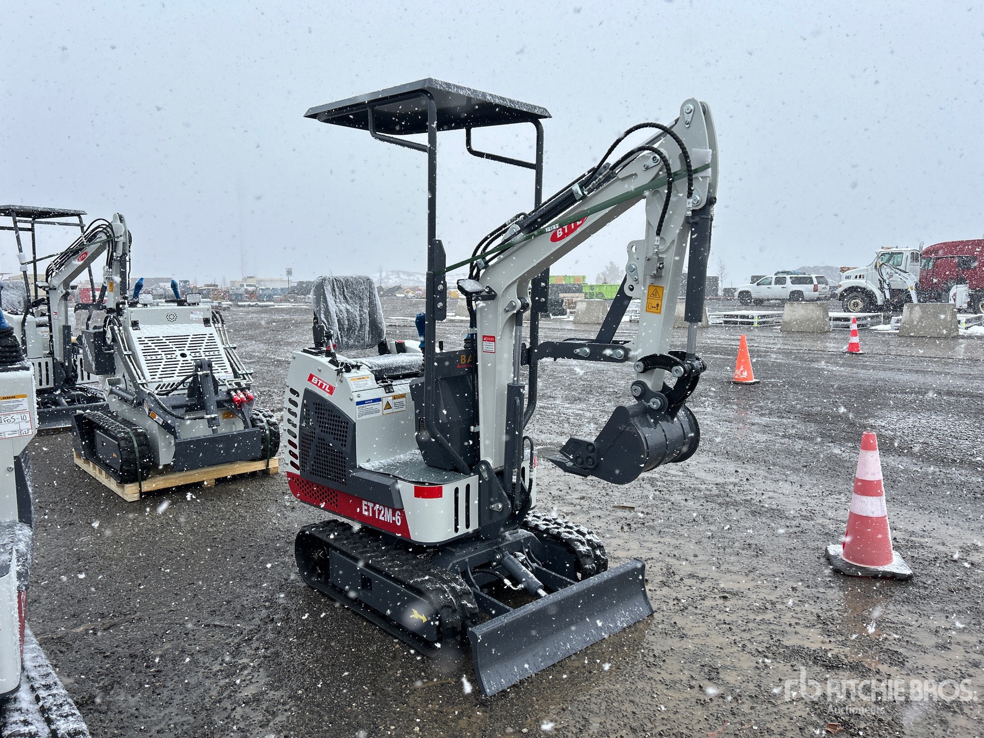 General Appearance with Foto, angolo anteriore destro