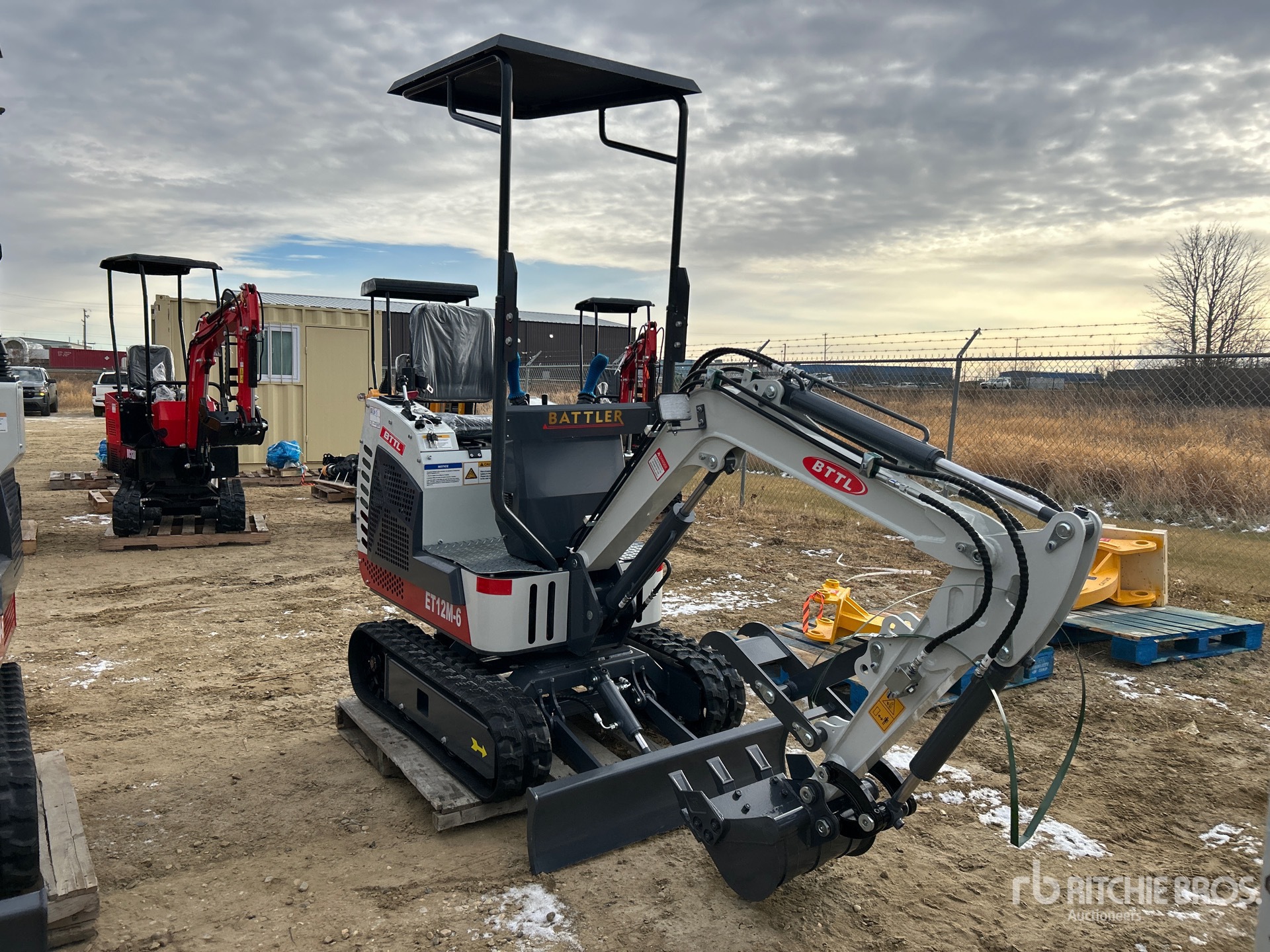 General Appearance with Picture, Right Front Corner