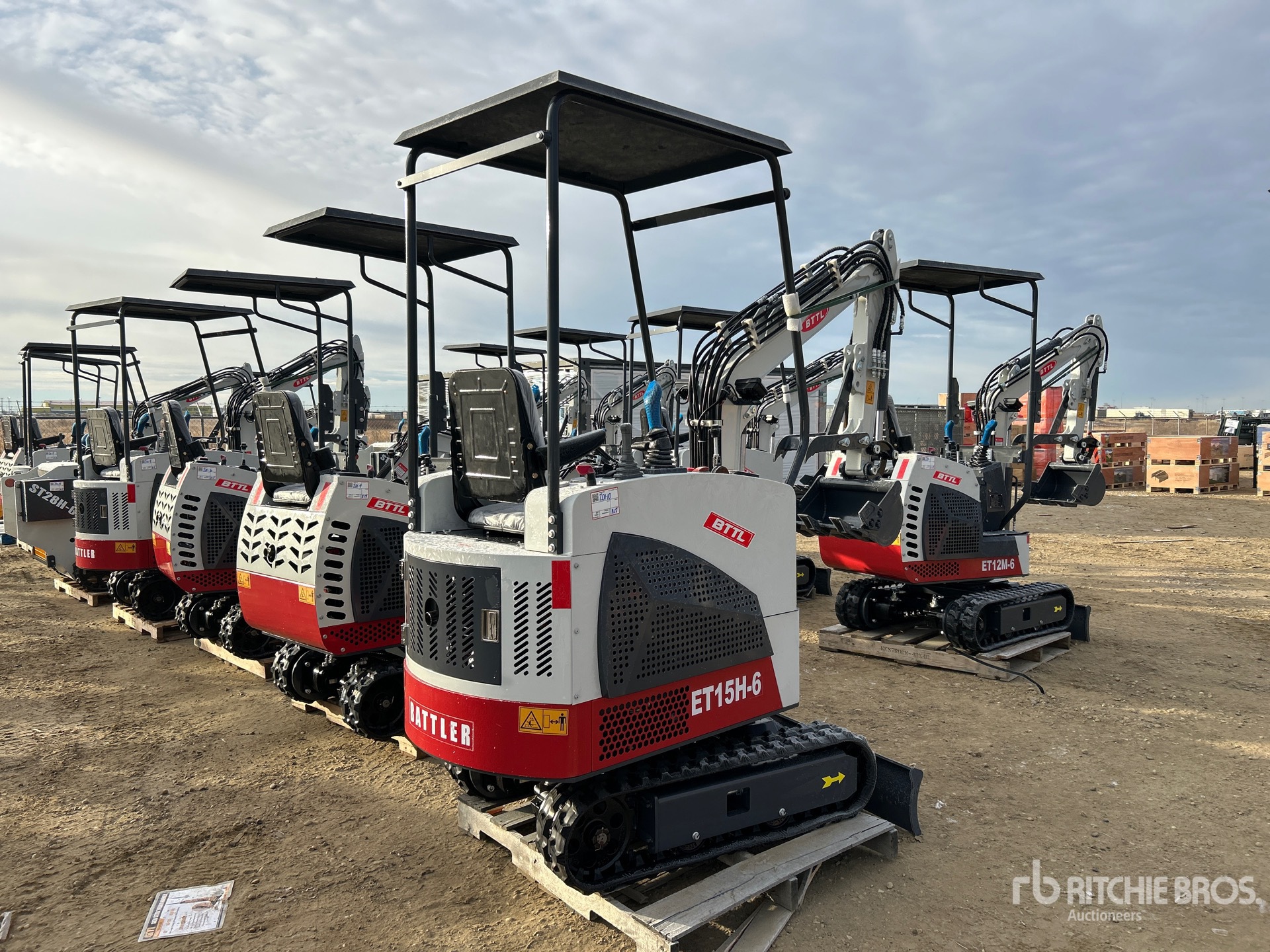 General Appearance with Foto, angolo anteriore sinistro