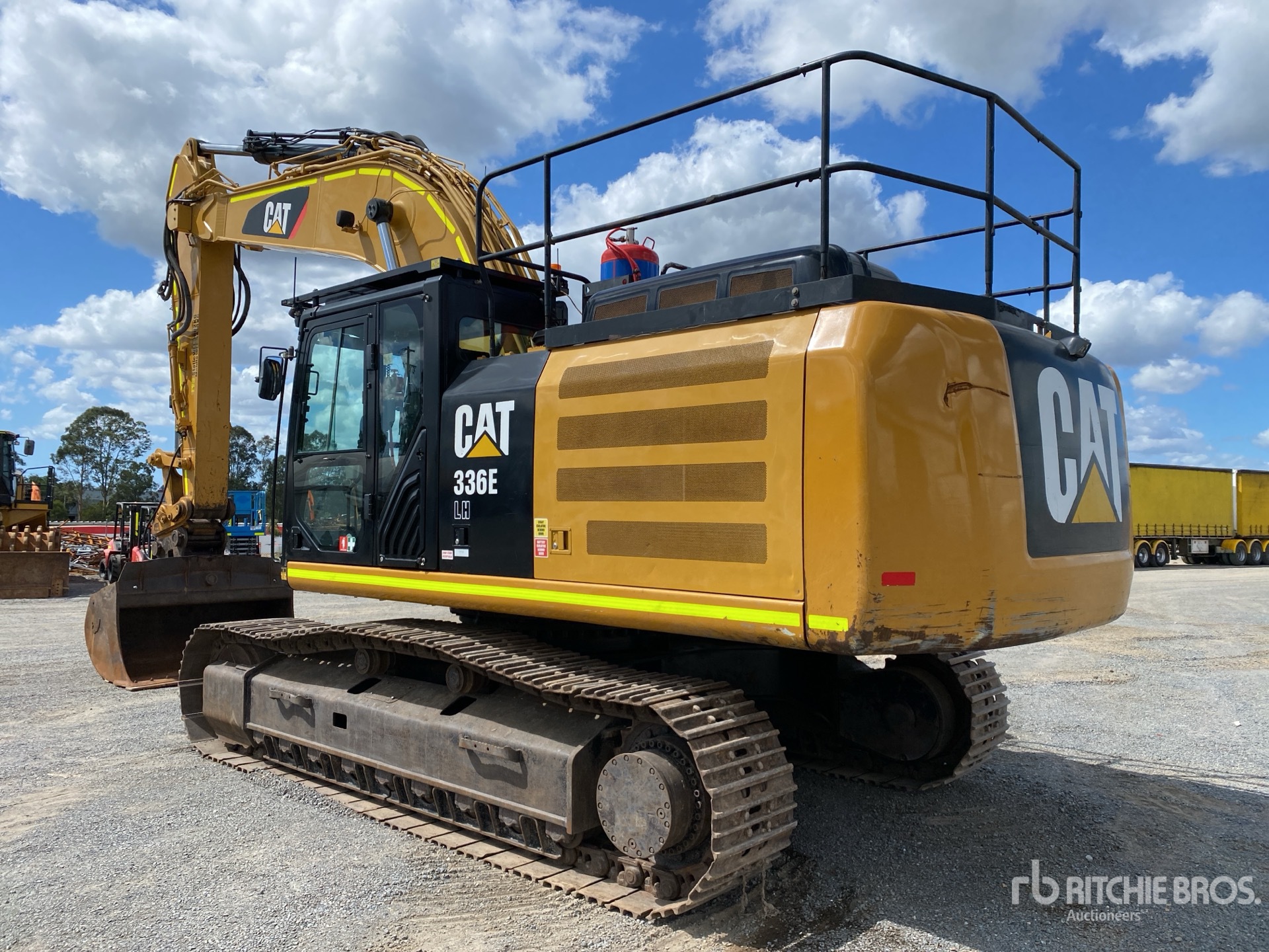 General Appearance with Imagen: esquina trasera izquierda