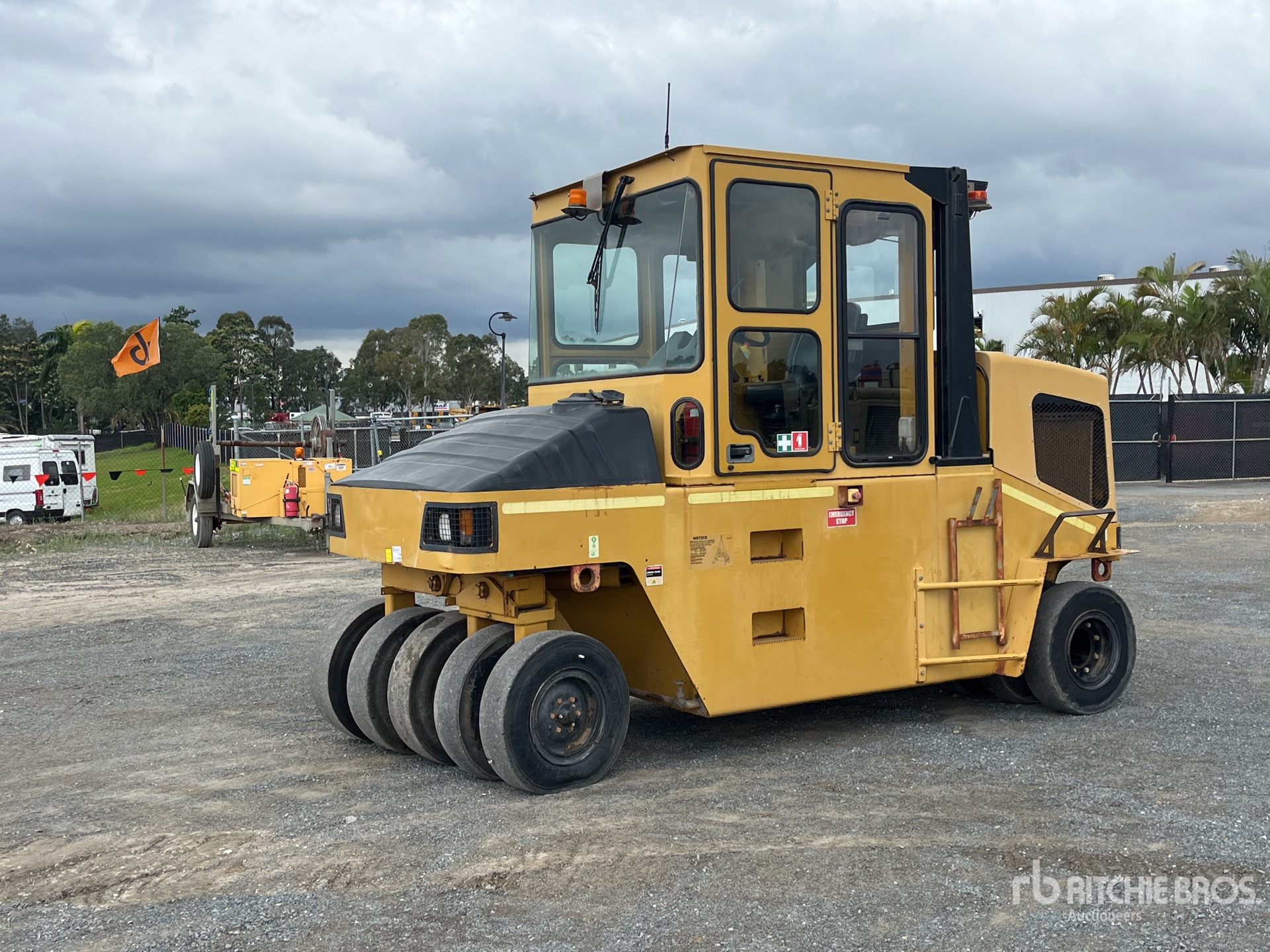 General Appearance with Featured Photo