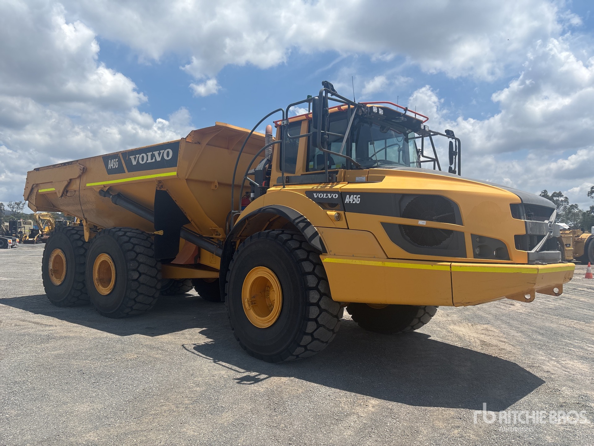 General Appearance with Picture, Right Front Corner