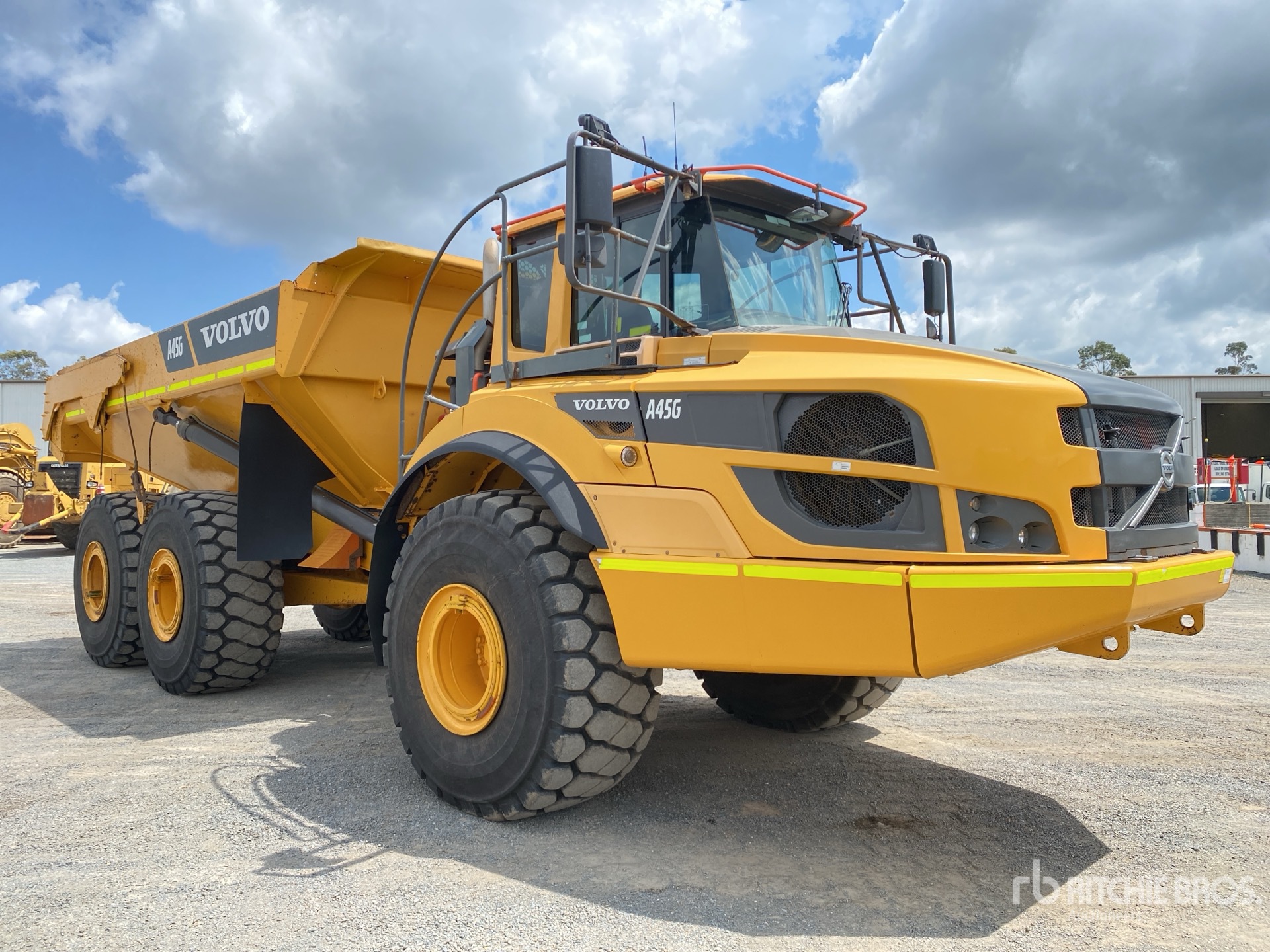 General Appearance with Picture, Right Front Corner