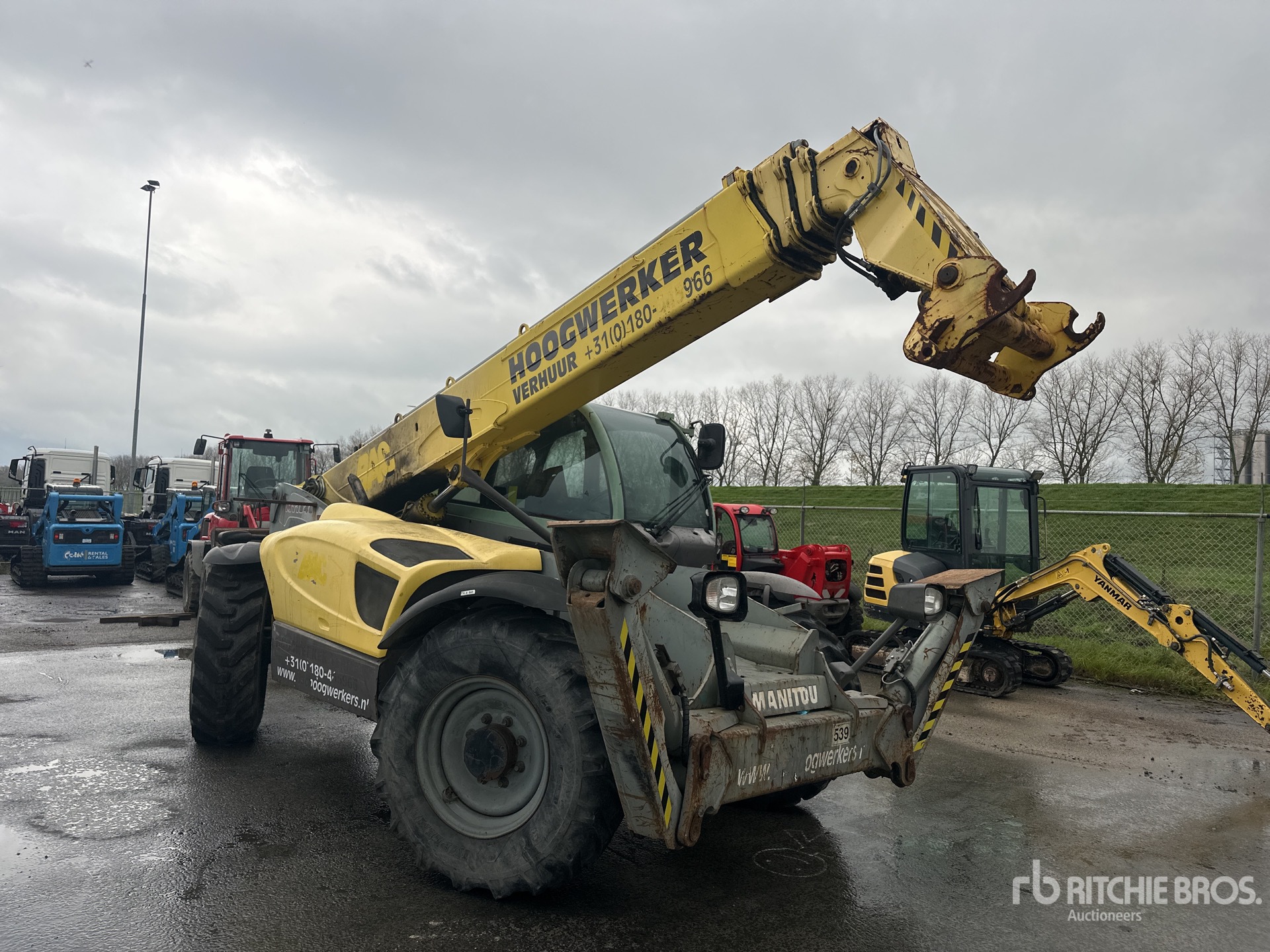 General Appearance with Picture, Right Front Corner