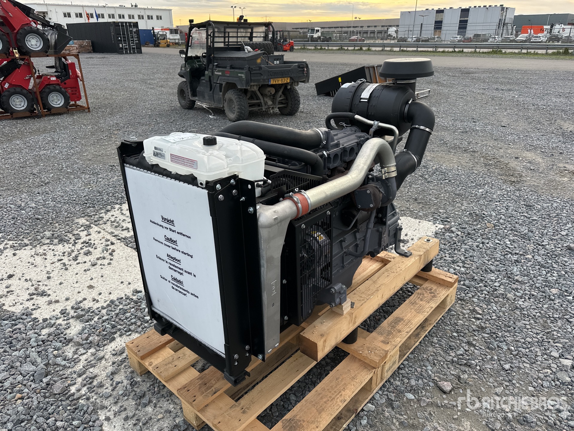 General Appearance with Bild, Ecke vorne links