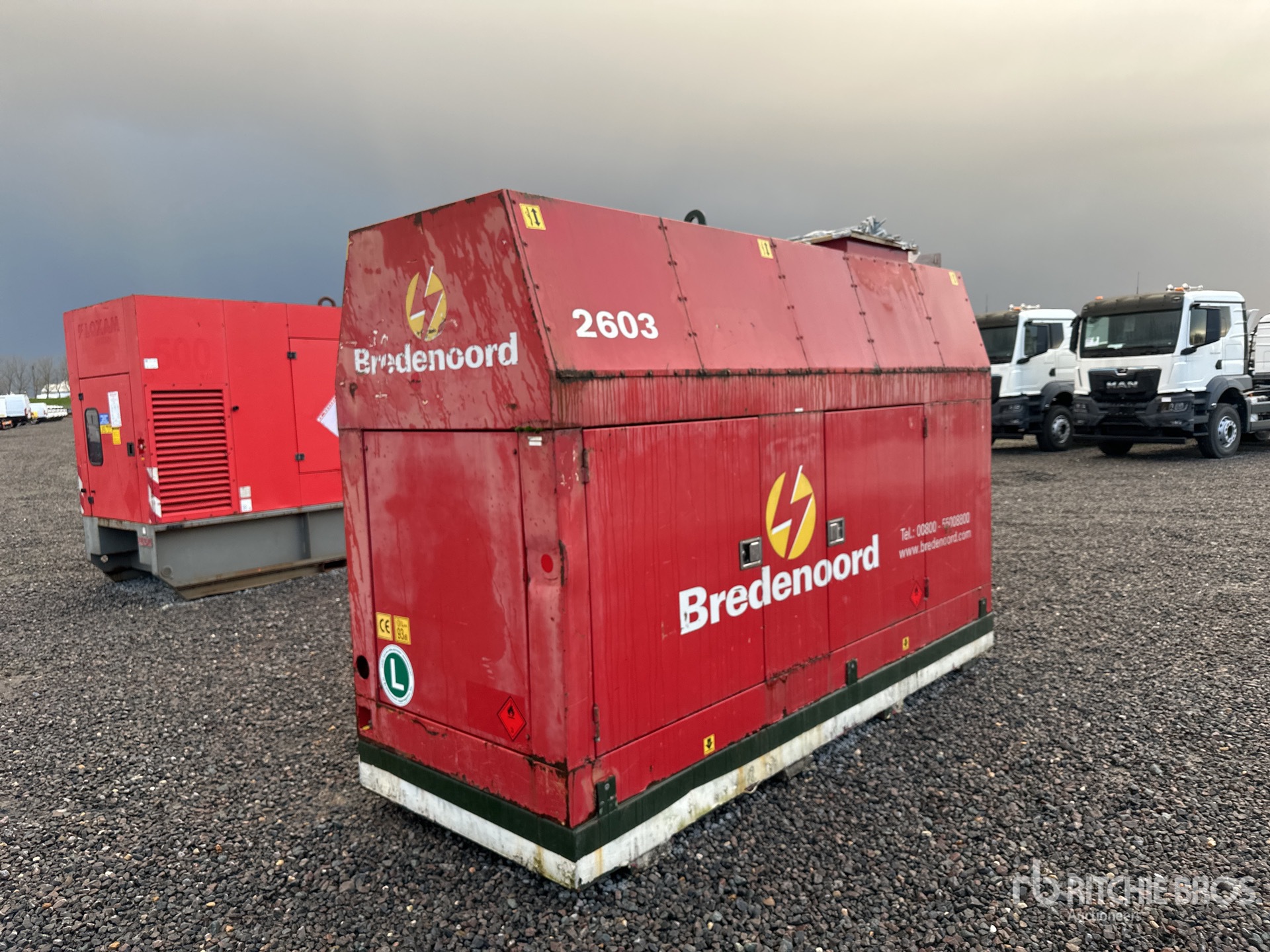 General Appearance with Picture, Left Front Corner