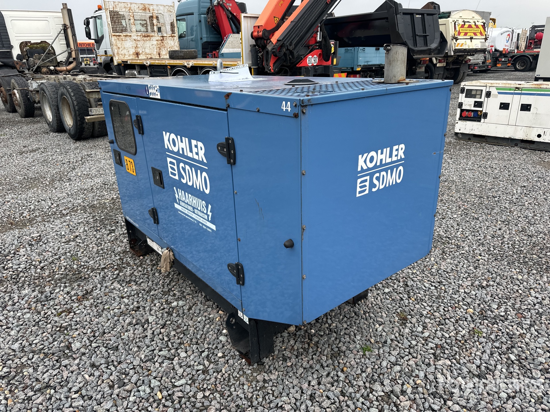 General Appearance with Picture, Left Rear Corner