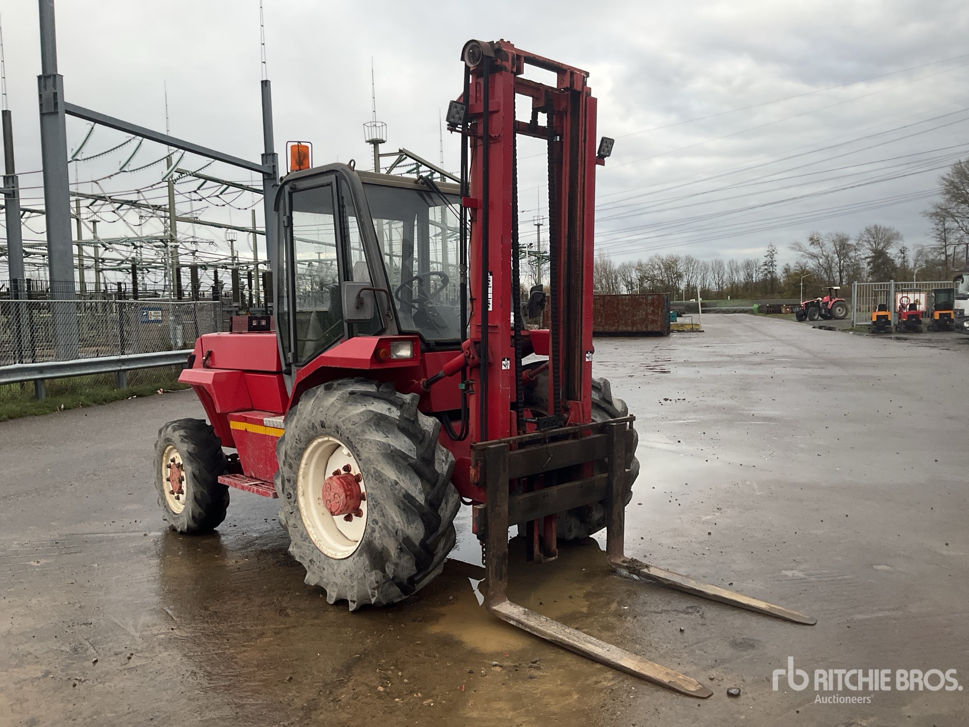 General Appearance with Picture, Right Front Corner