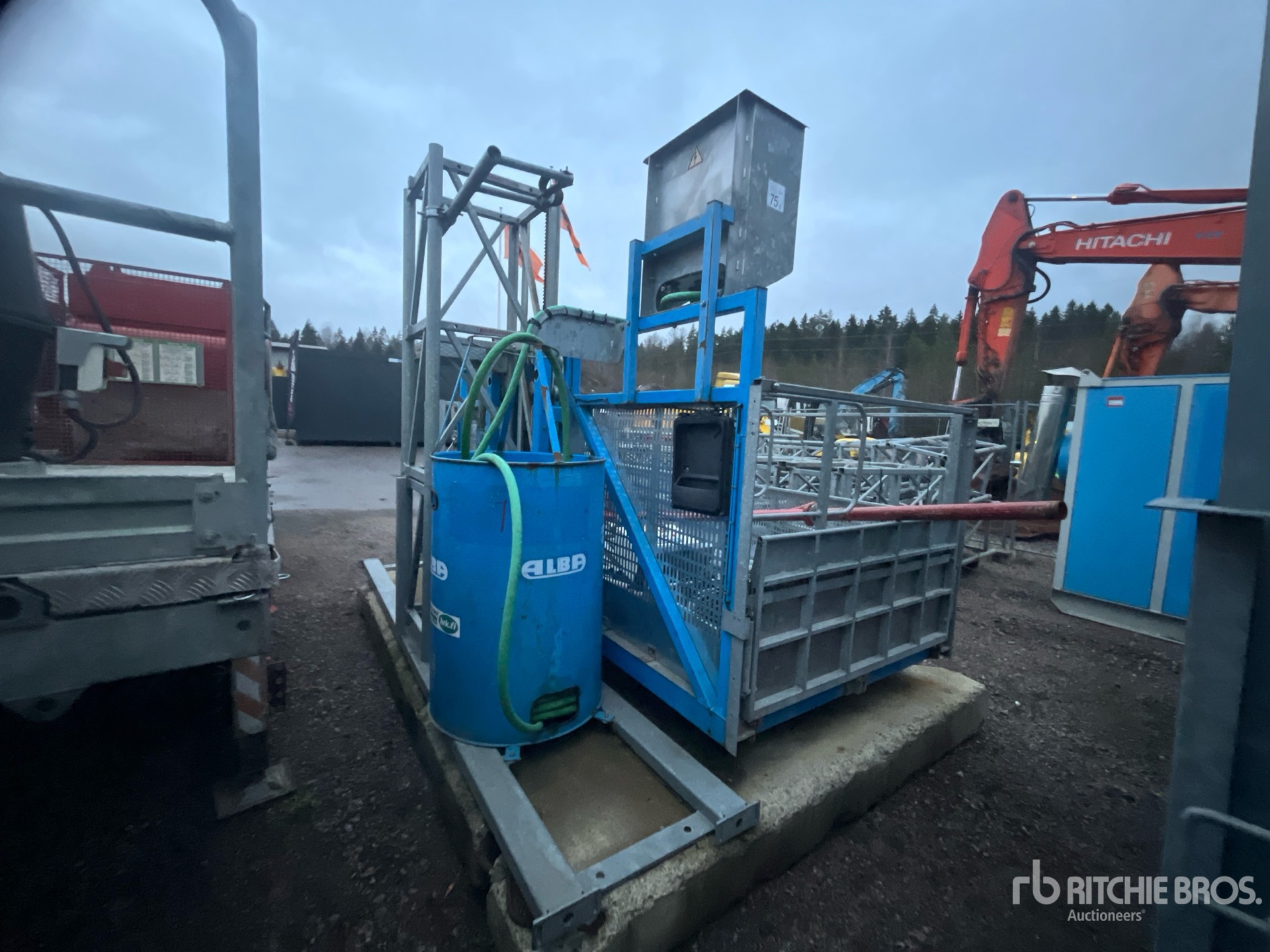 General Appearance with Foto, angolo anteriore destro