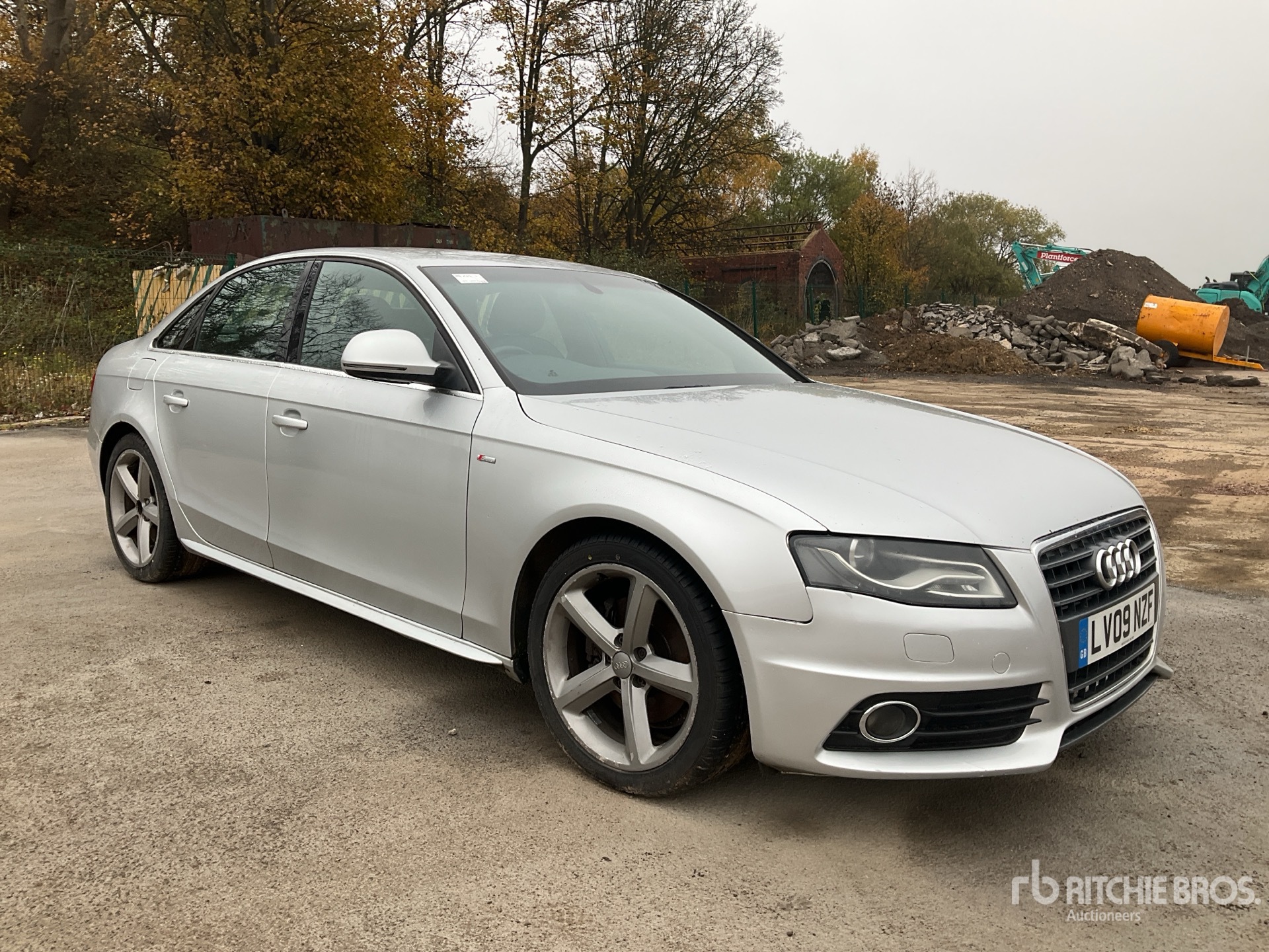 General Appearance with Picture, Right Front Corner