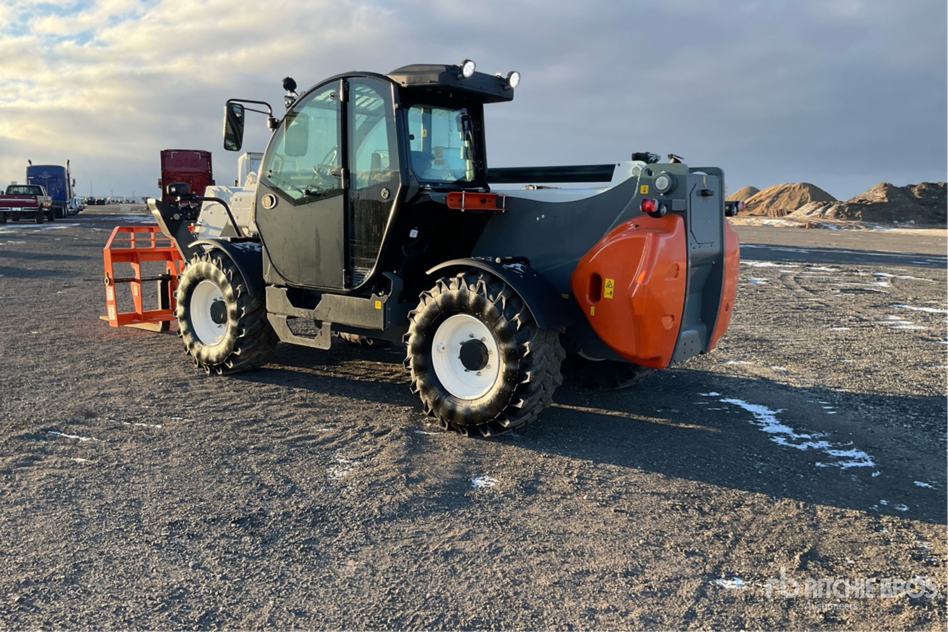 General Appearance with Picture, Left Rear Corner