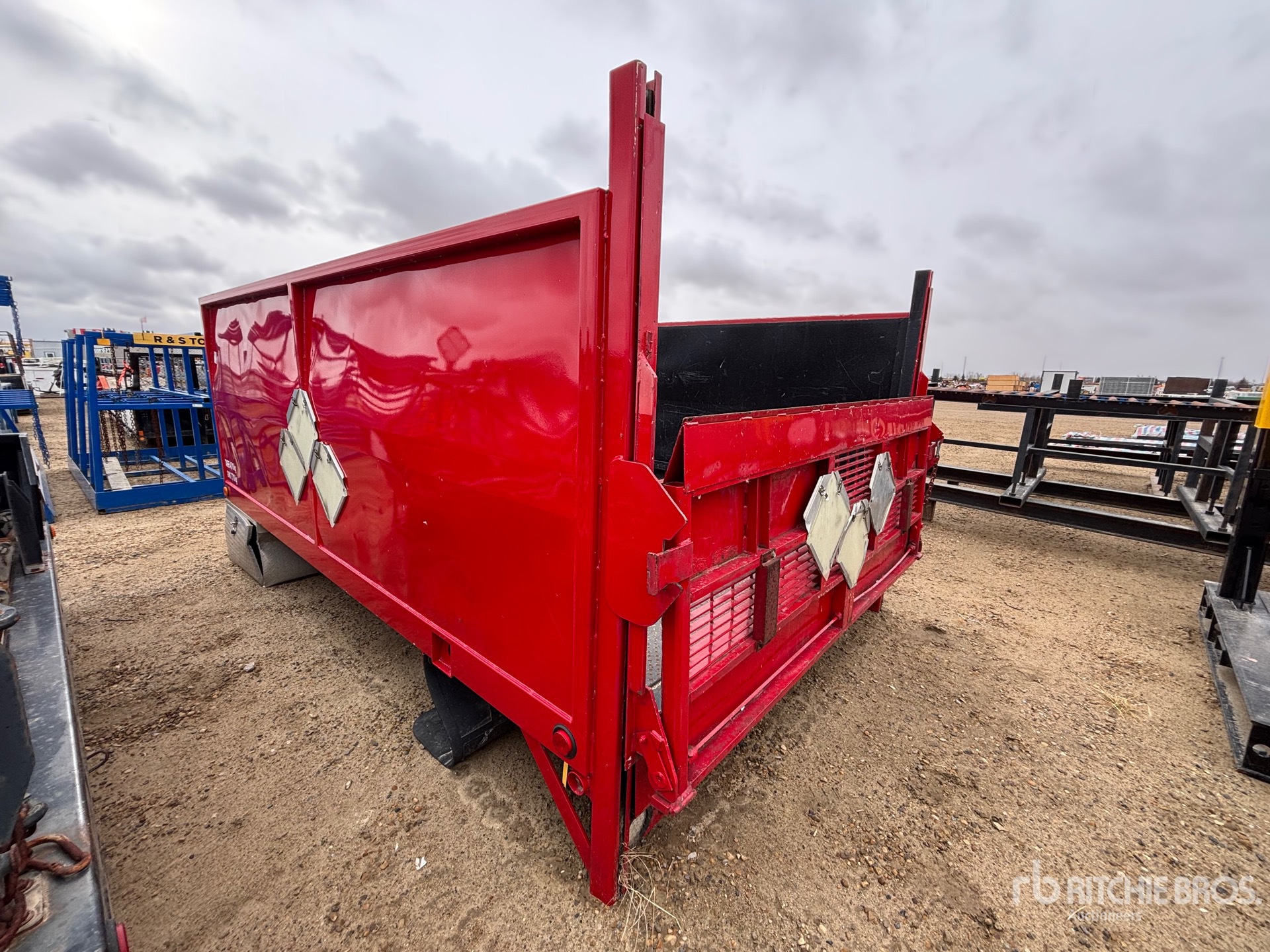 Aspect général with Image, coin arrière gauche