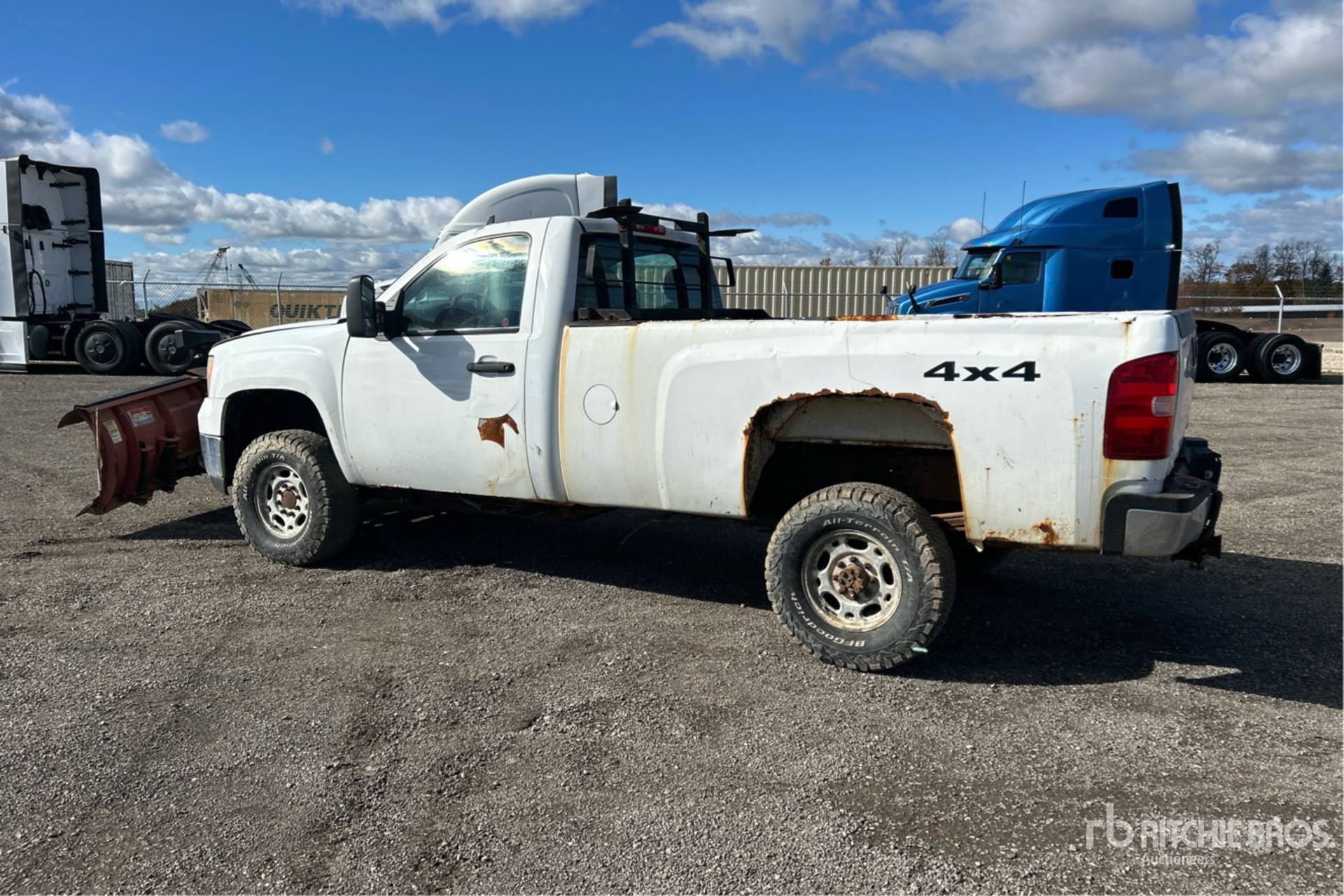 General Appearance with Picture, Left Rear Corner