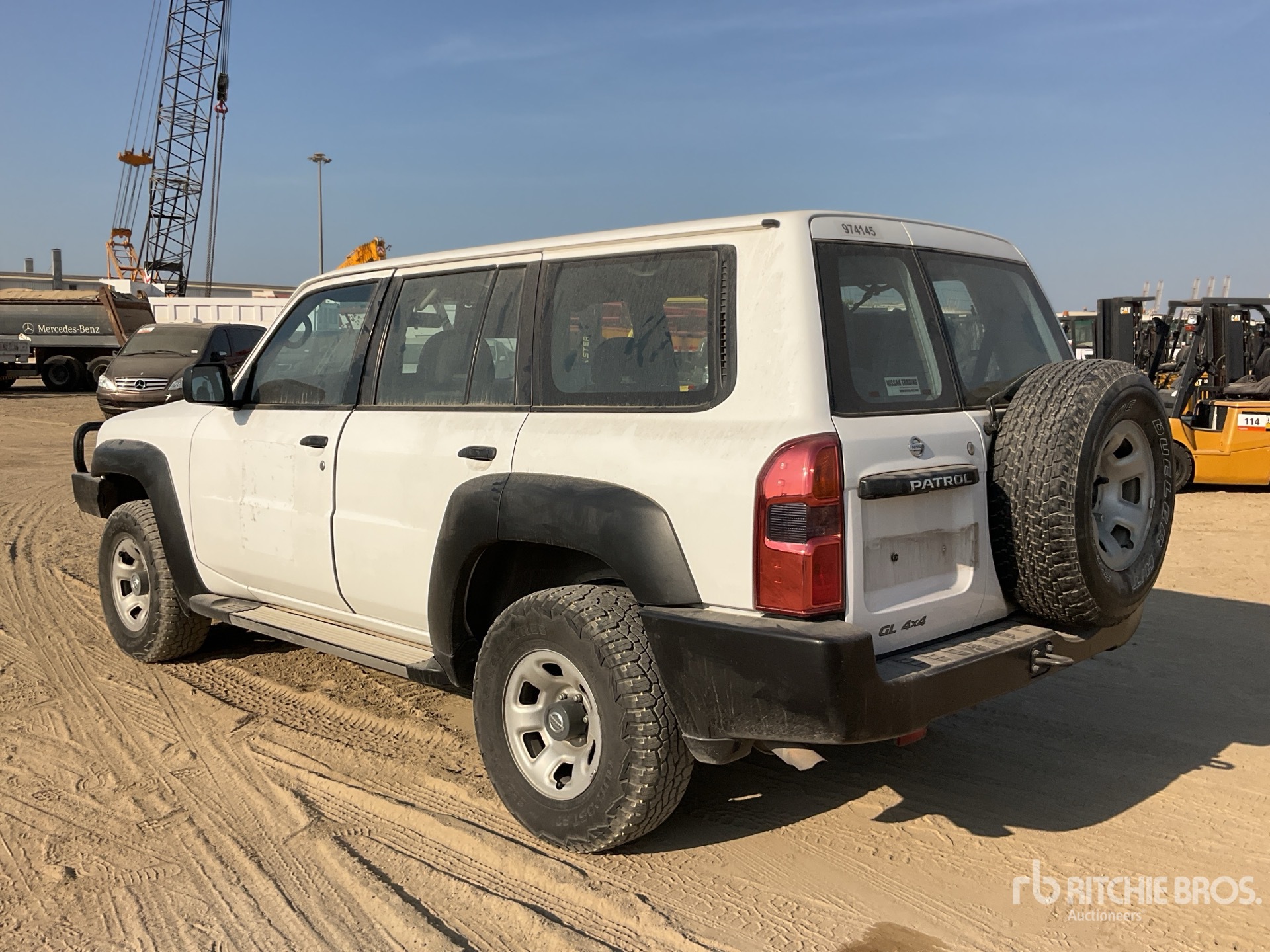 General Appearance with Picture, Left Rear Corner