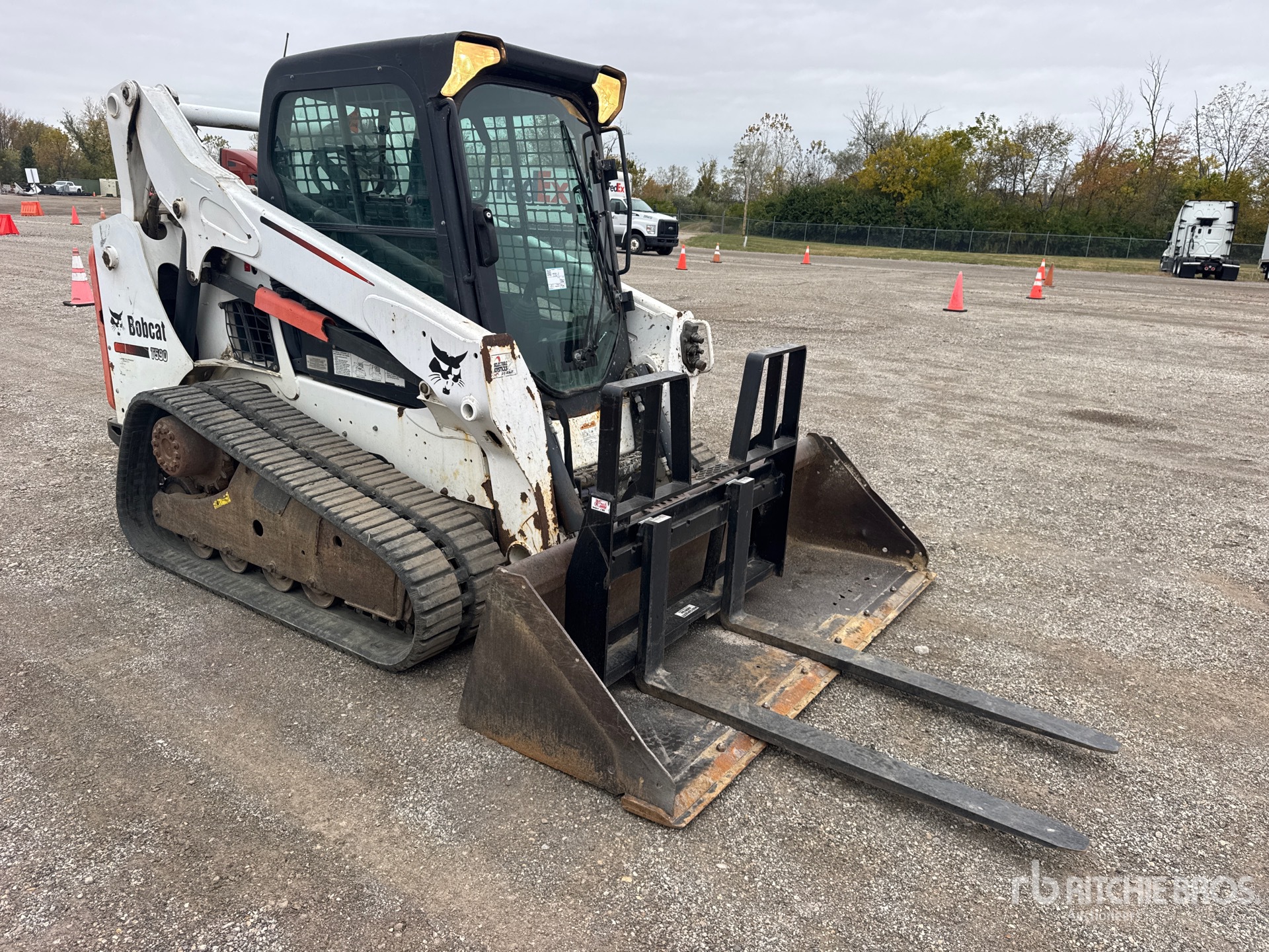 Aspect général with Image, coin avant droit