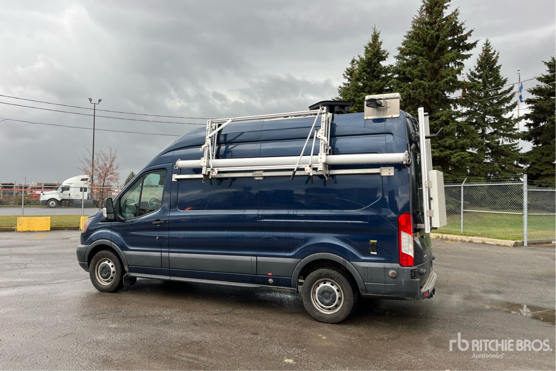 General Appearance with Picture, Left Rear Corner
