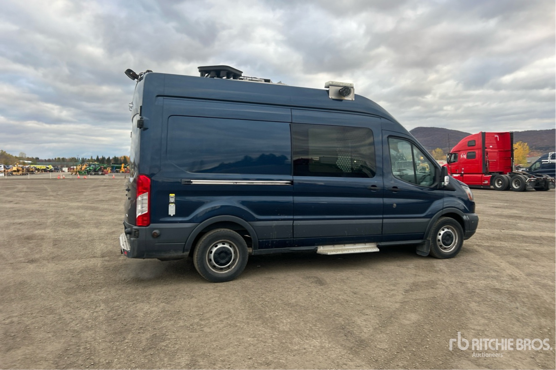 General Appearance with Bild, Ecke hinten rechts