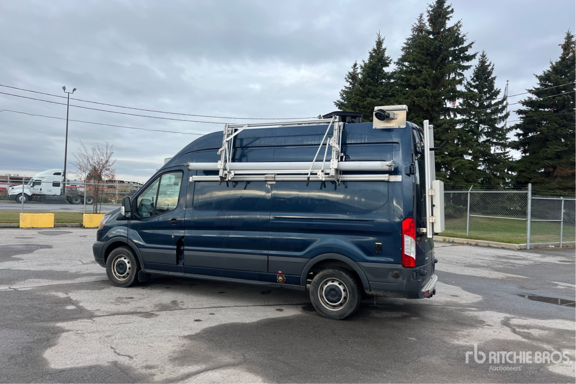 General Appearance with Picture, Left Rear Corner