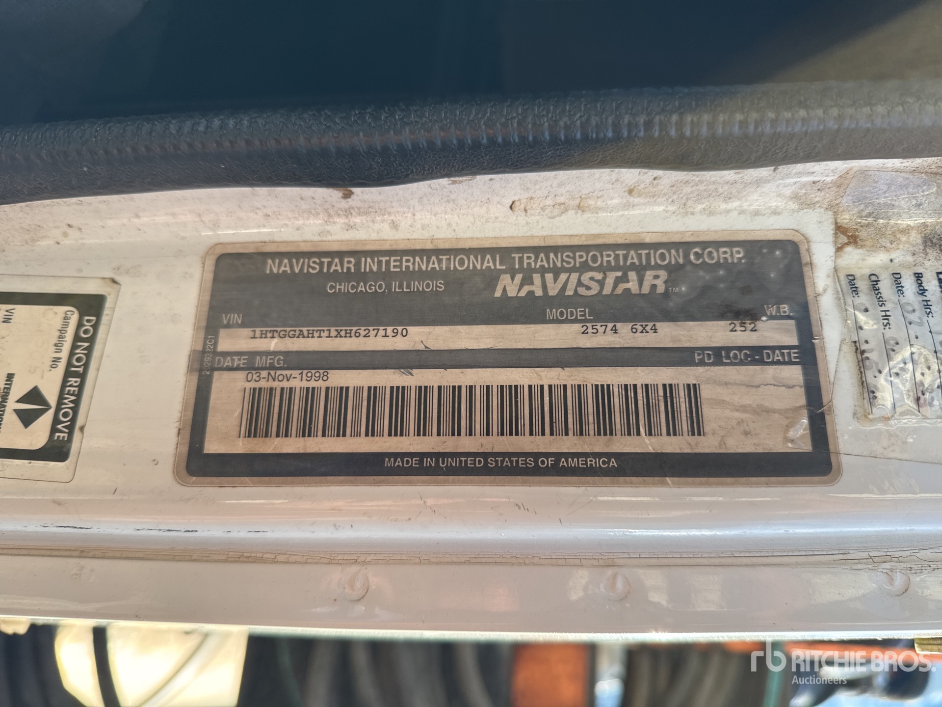 General Appearance with Numero seriale/numero d’identificazione del veicolo (VIN)