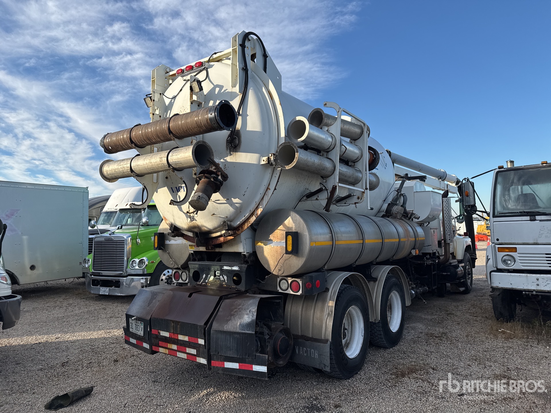 General Appearance with Foto, angolo anteriore sinistro