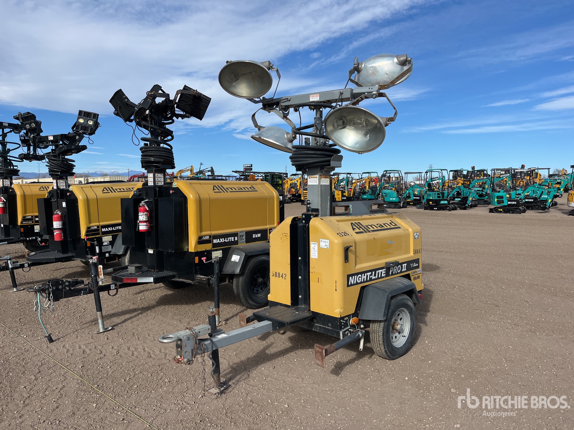 General Appearance with Bild, Ecke vorne links