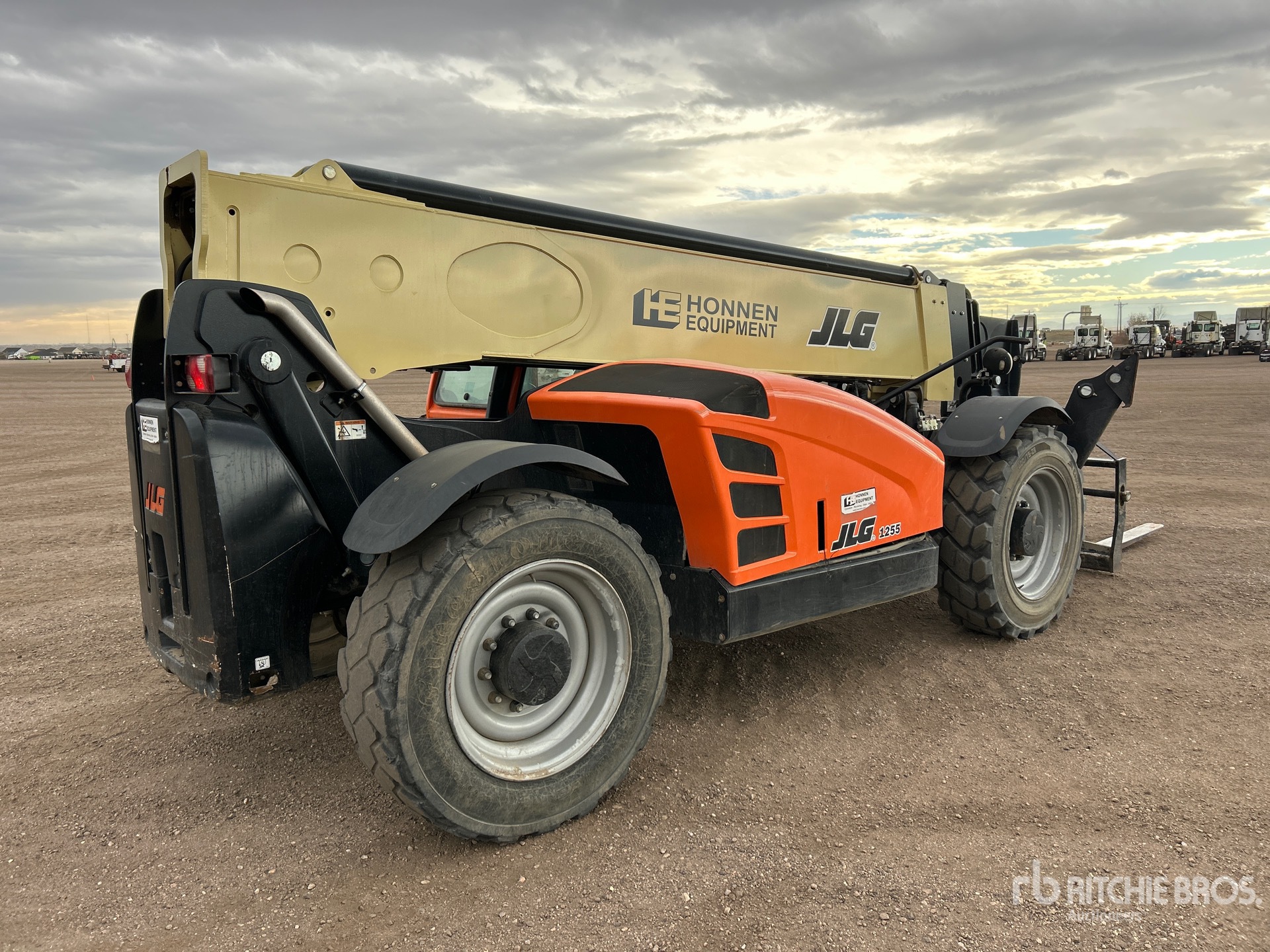 General Appearance with Imagen: esquina trasera derecha