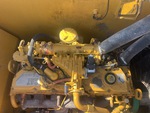 Moteur with Engine - Right Side