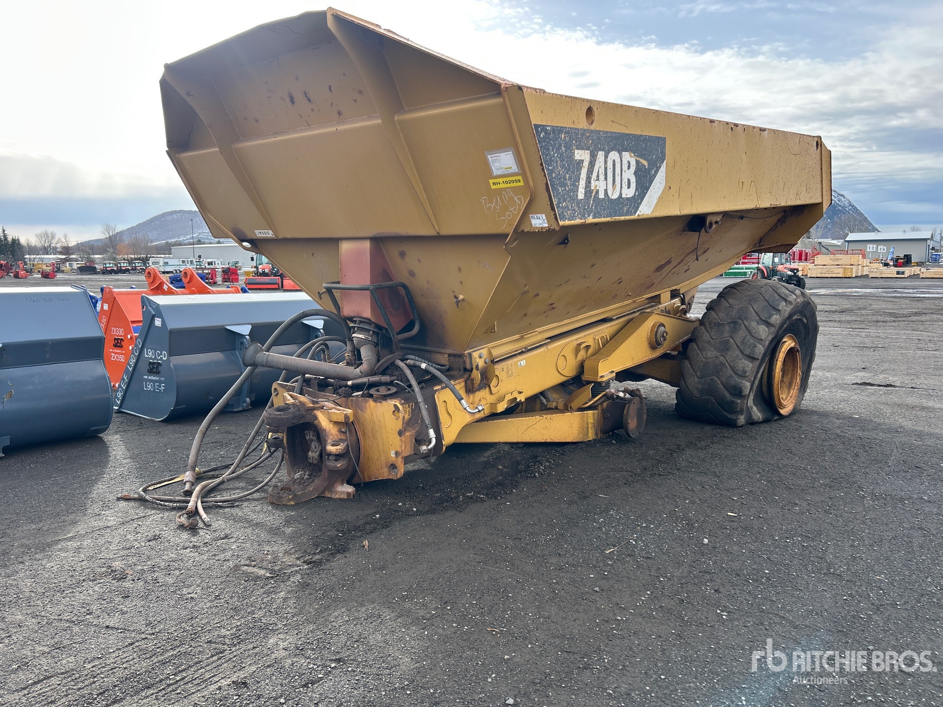 General Appearance with Picture, Left Front Corner