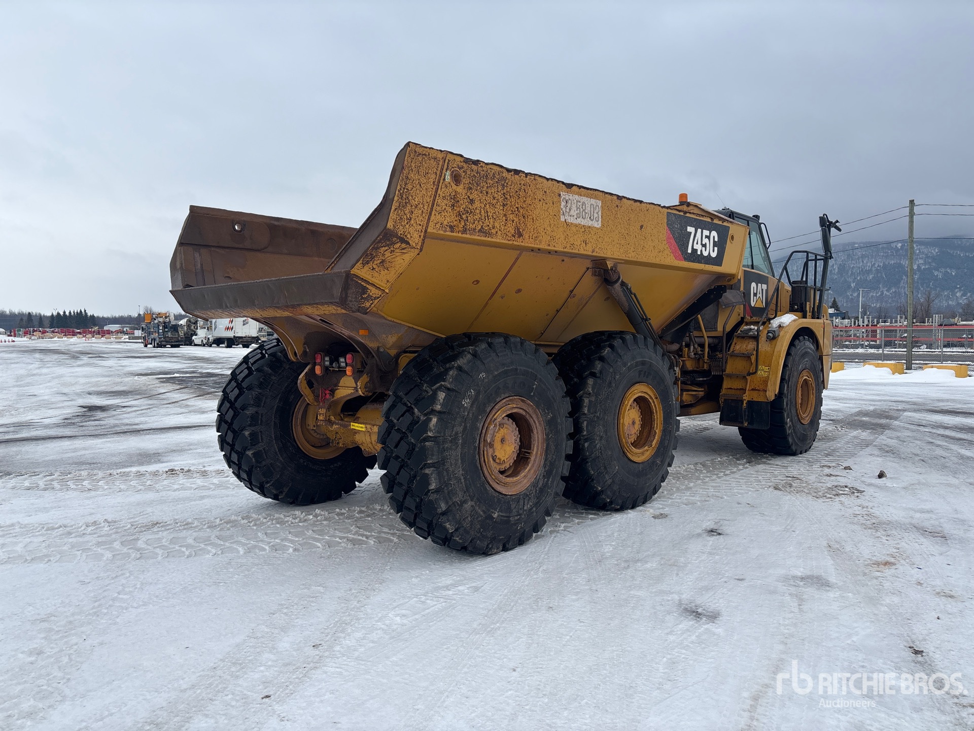 General Appearance with Picture, Right Rear Corner