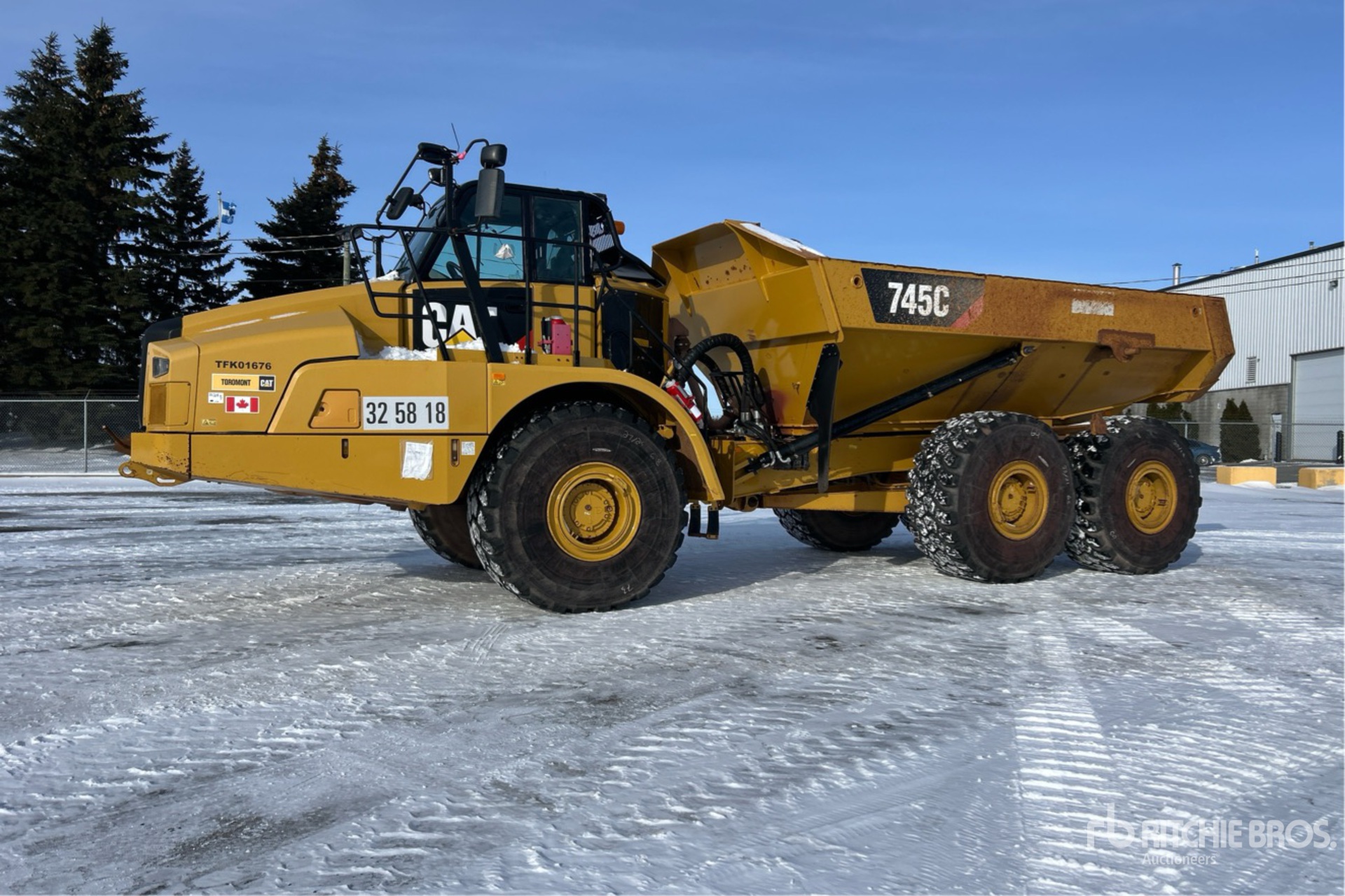 General Appearance with Picture, Left Front Corner