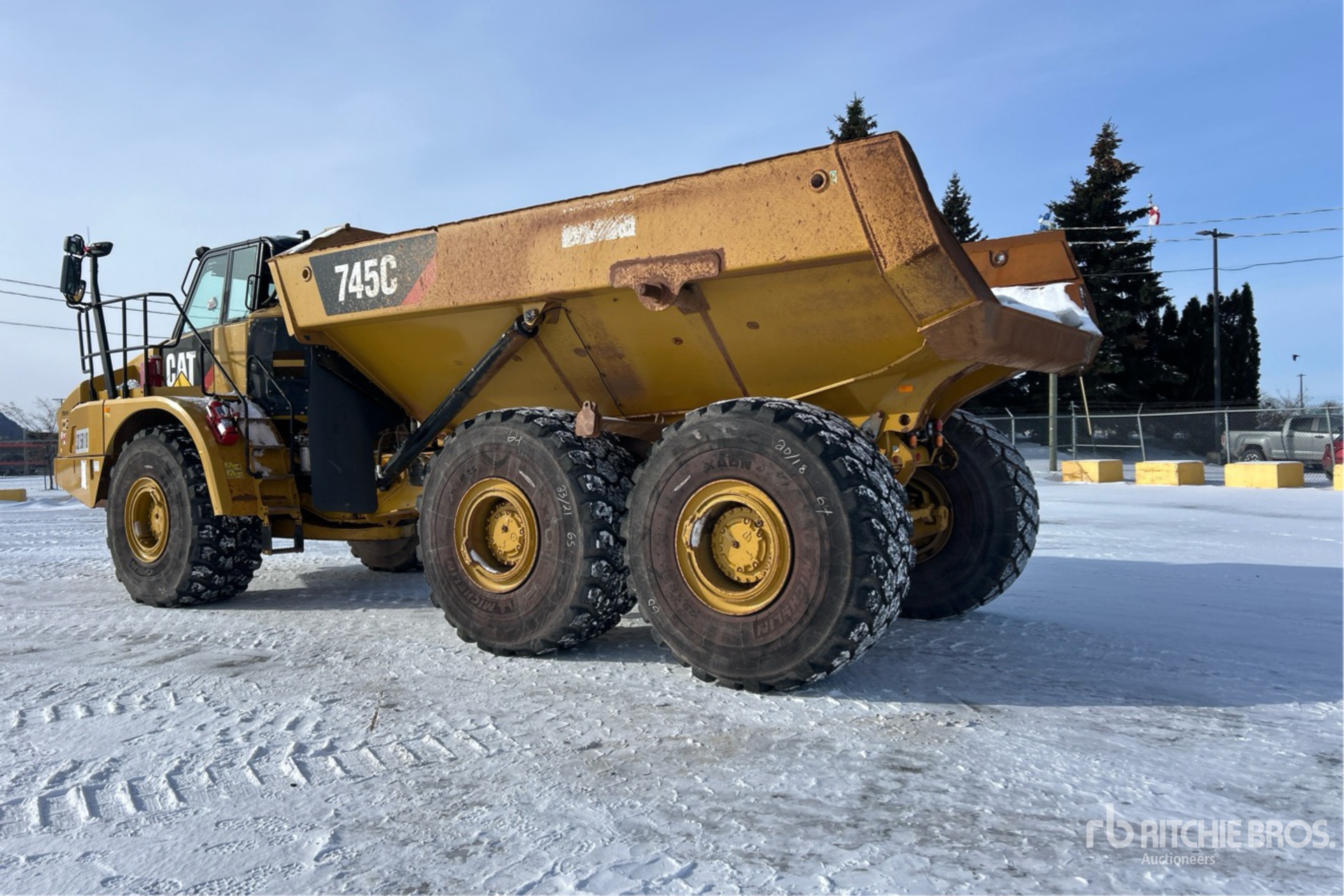 General Appearance with Picture, Left Rear Corner