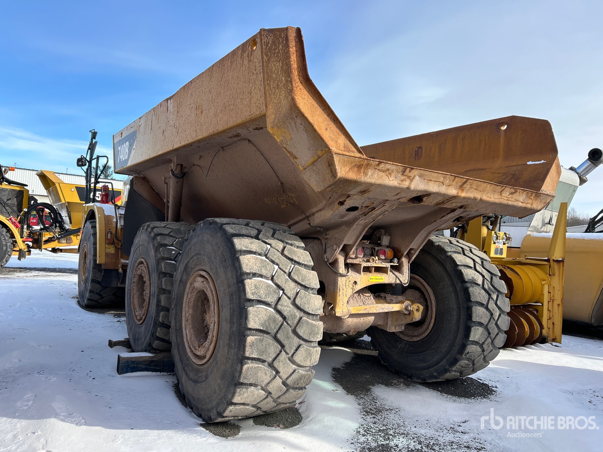 General Appearance with Picture, Left Rear Corner