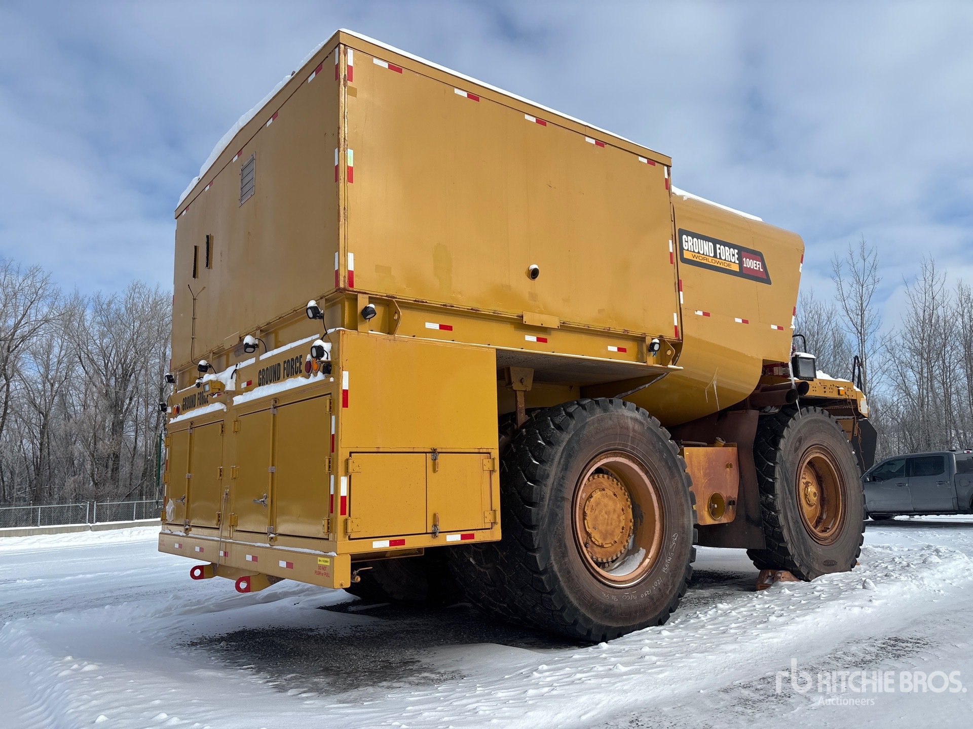 General Appearance with Imagen: esquina trasera derecha