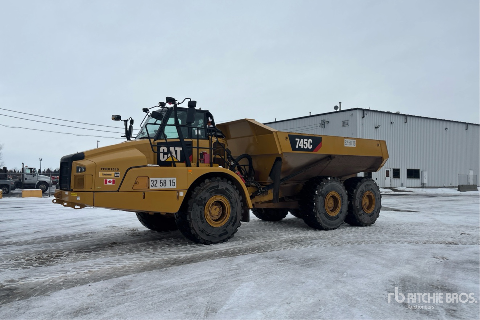 General Appearance with Picture, Left Front Corner