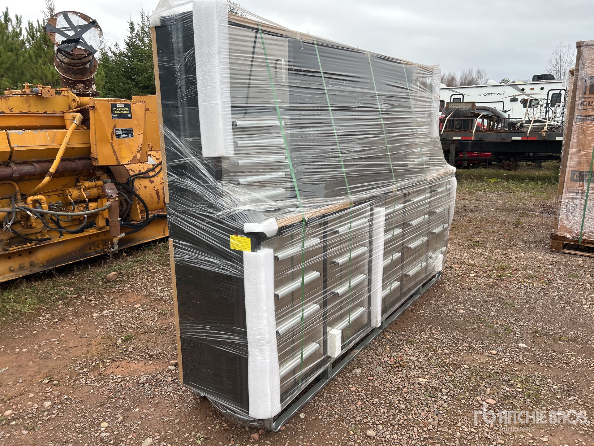 General Appearance with Picture, Right Front Corner