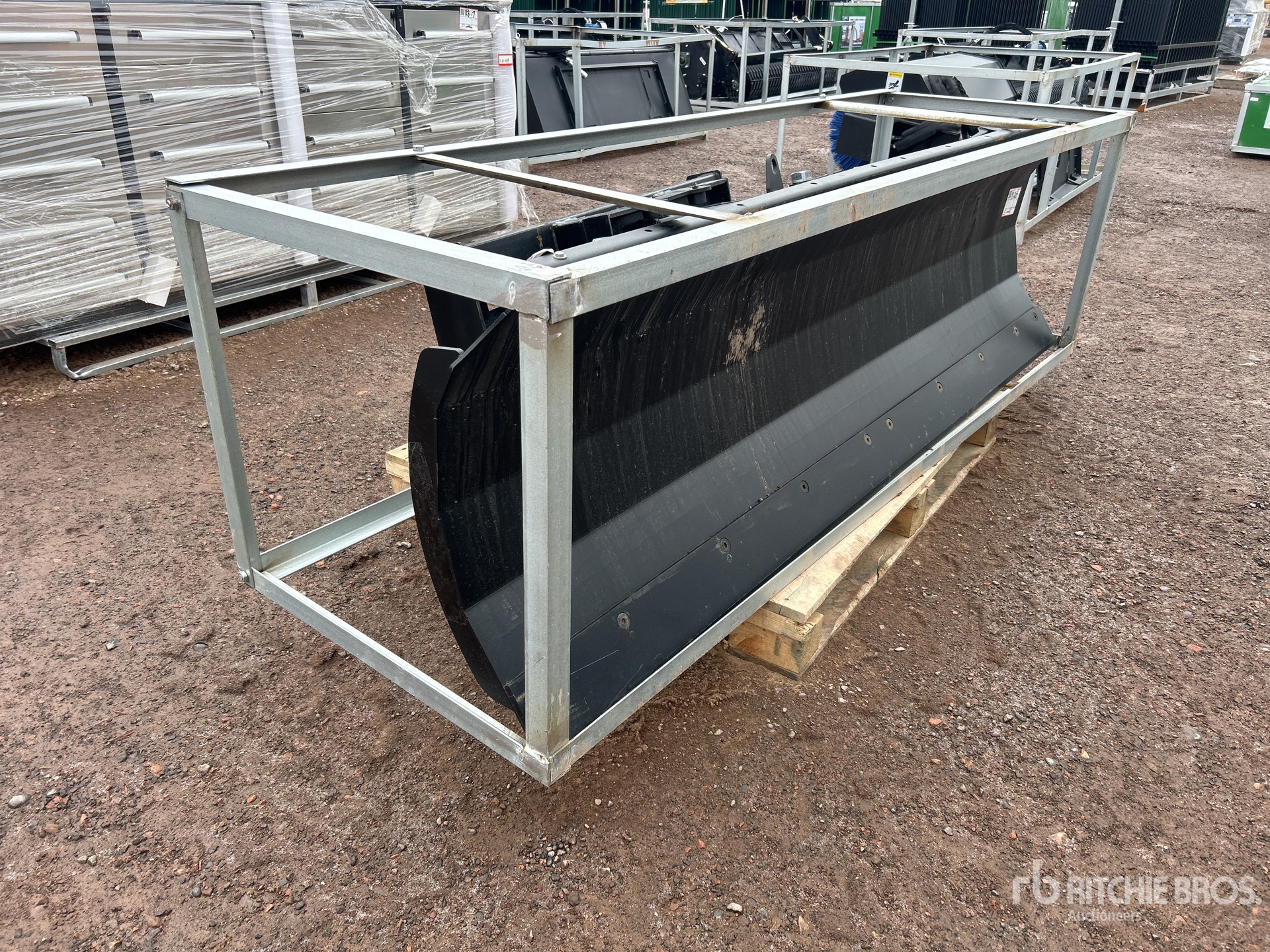 General Appearance with Bild, Ecke vorne rechts