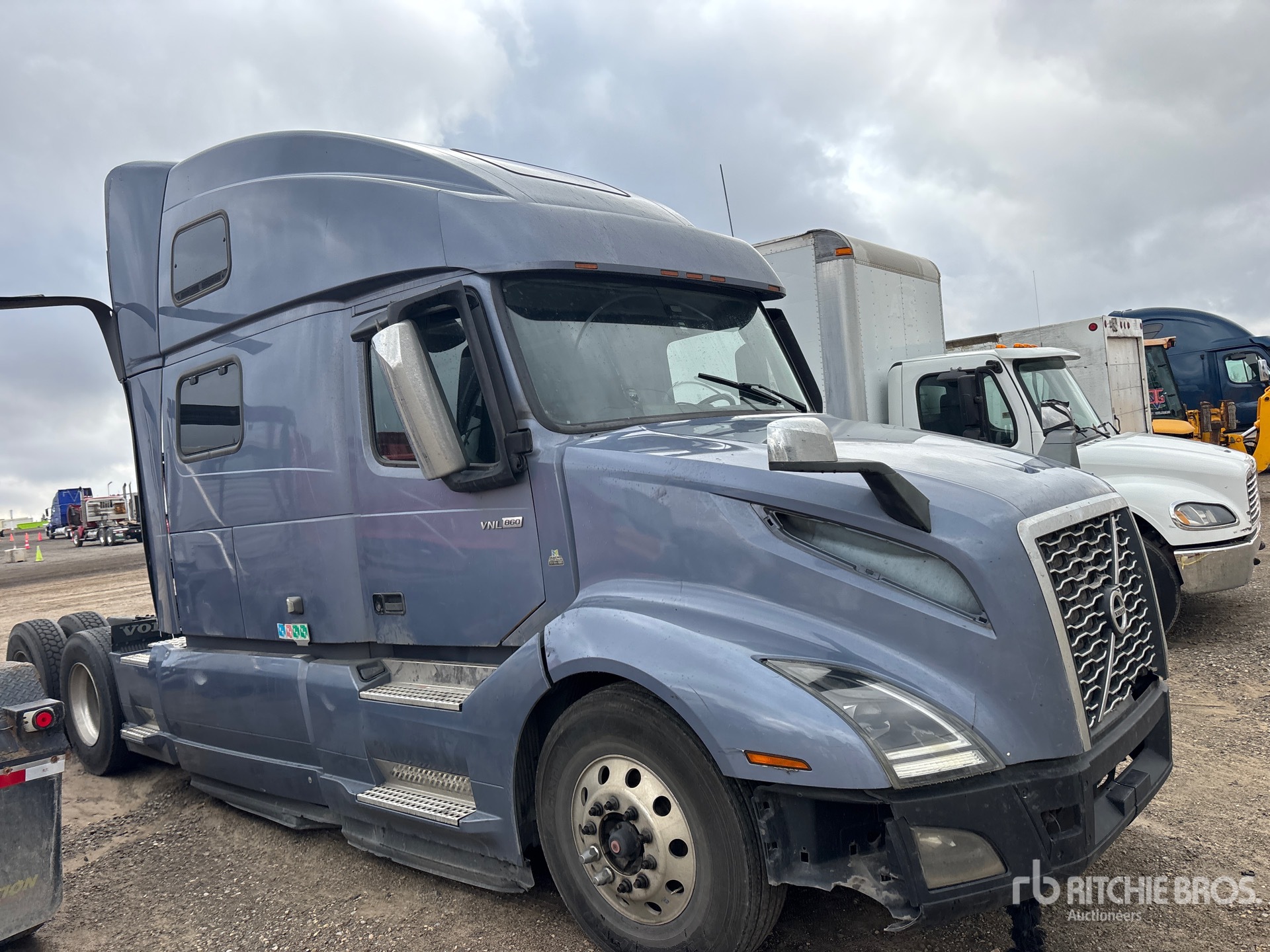 General Appearance with Picture, Right Front Corner