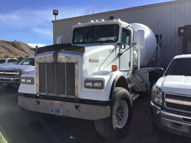 1999 Kenworth W900B 10x4 Mixer Truck 1999 Kenworth W900B 10x4 Mixer Truck