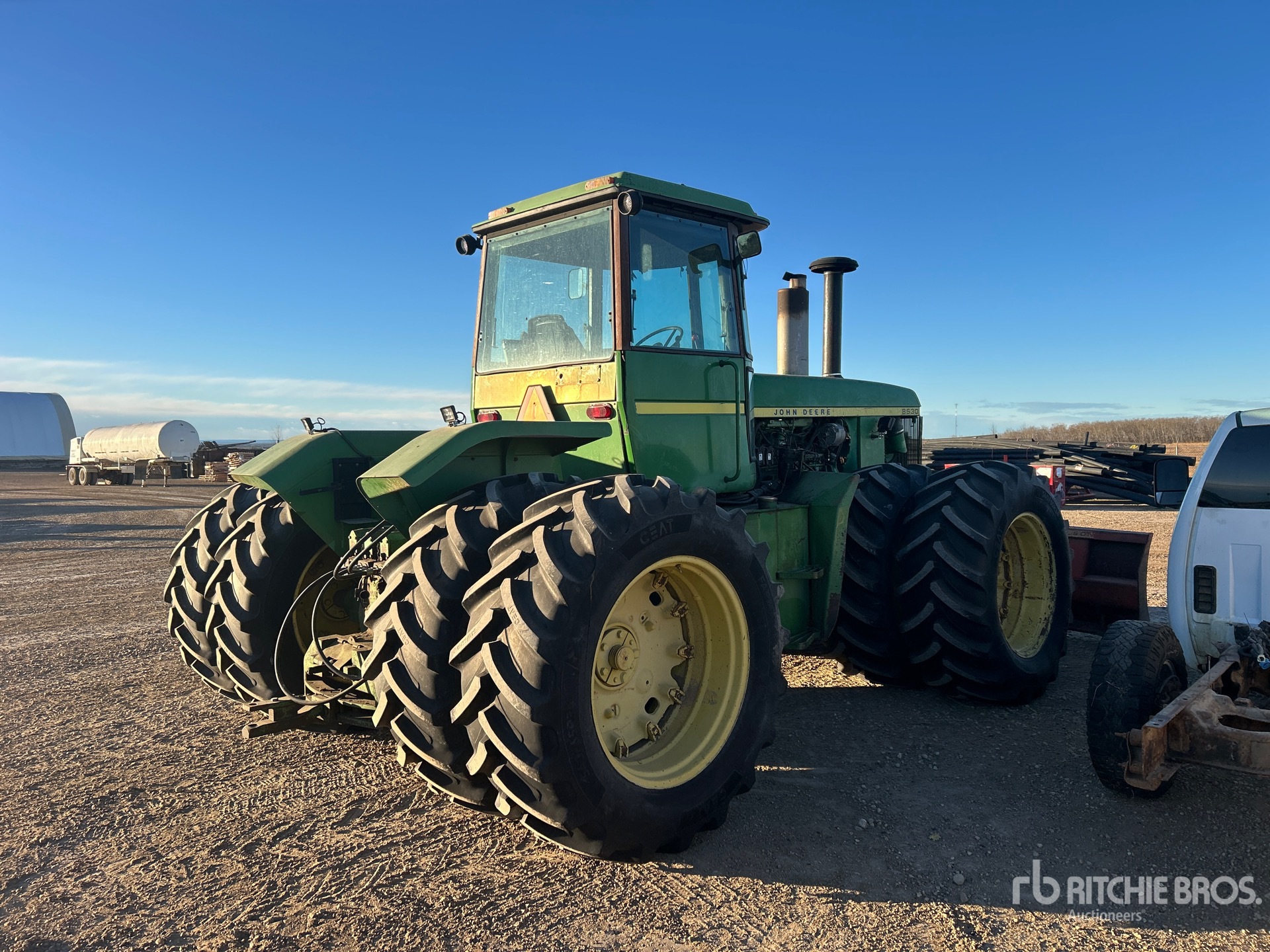 General Appearance with Picture, Right Rear Corner