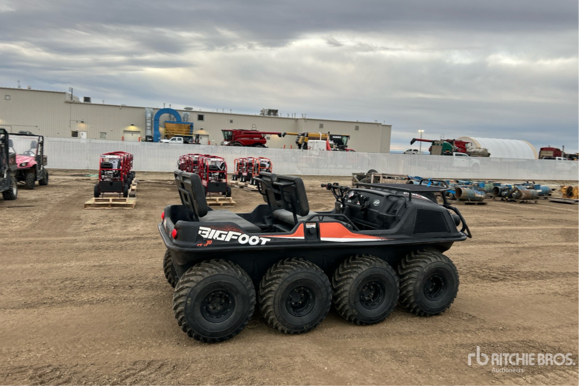 General Appearance with Foto, angolo anteriore sinistro