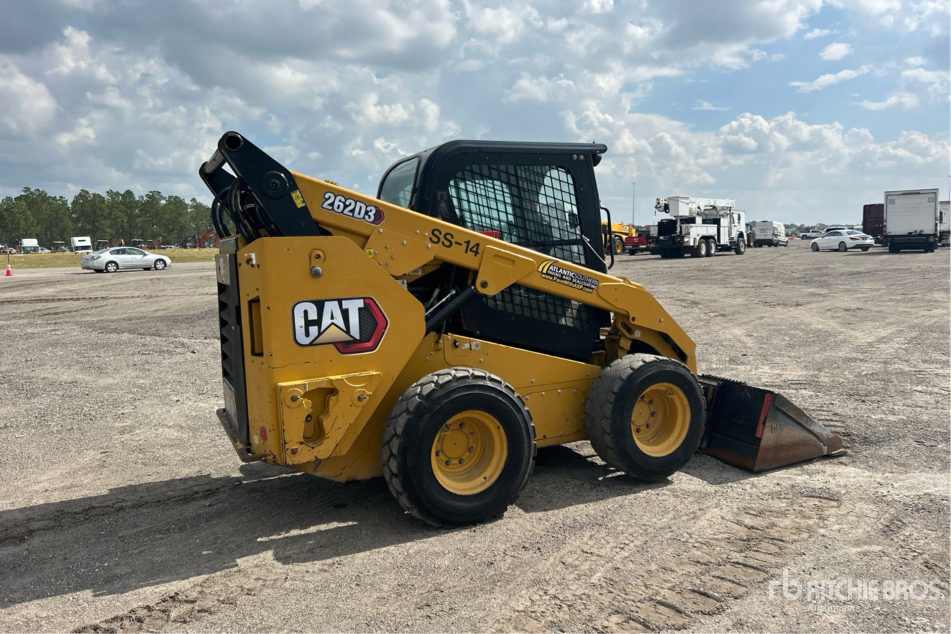 General Appearance with Bild, Ecke hinten rechts